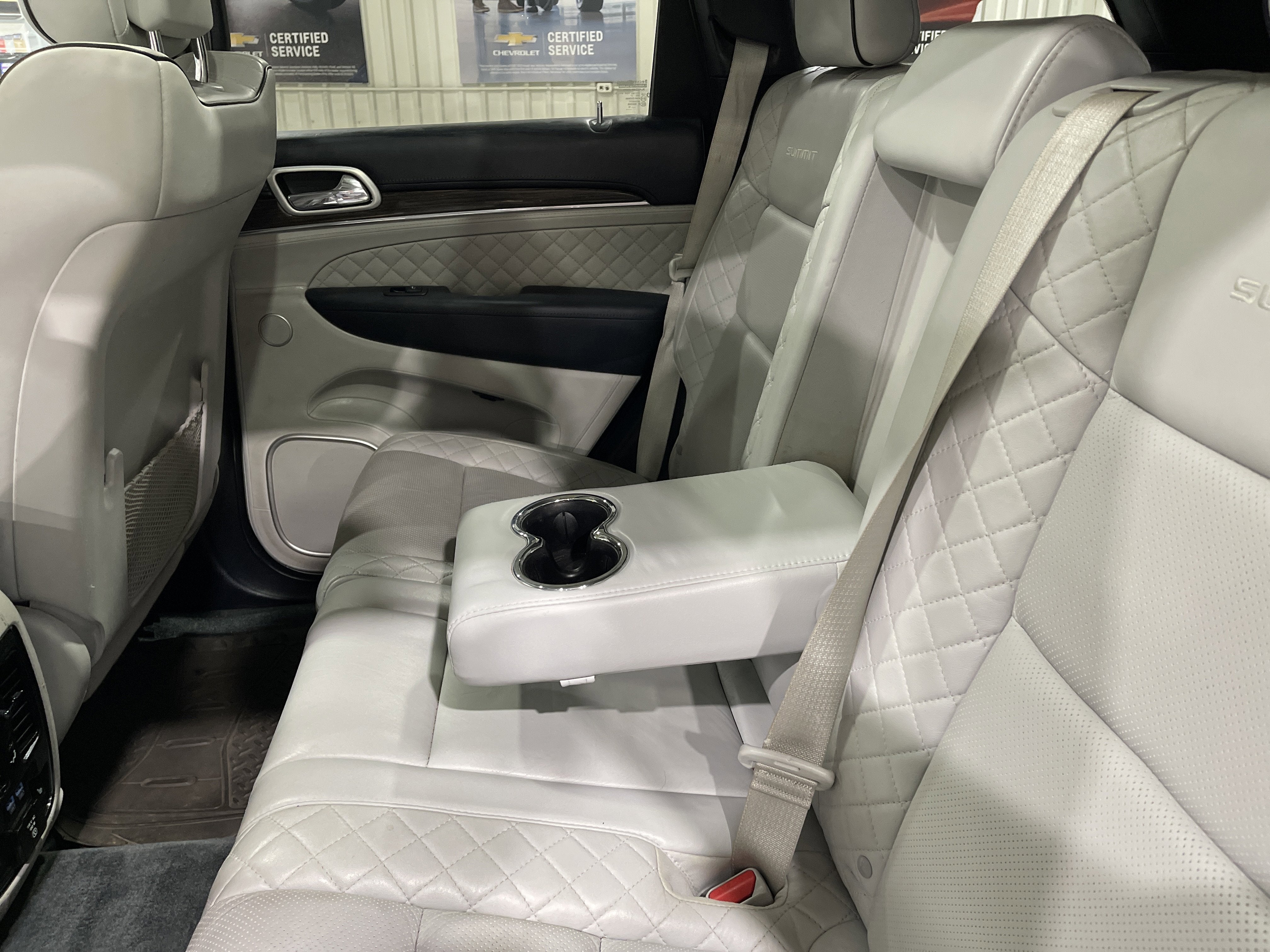 2019 Jeep Grand Cherokee Summit