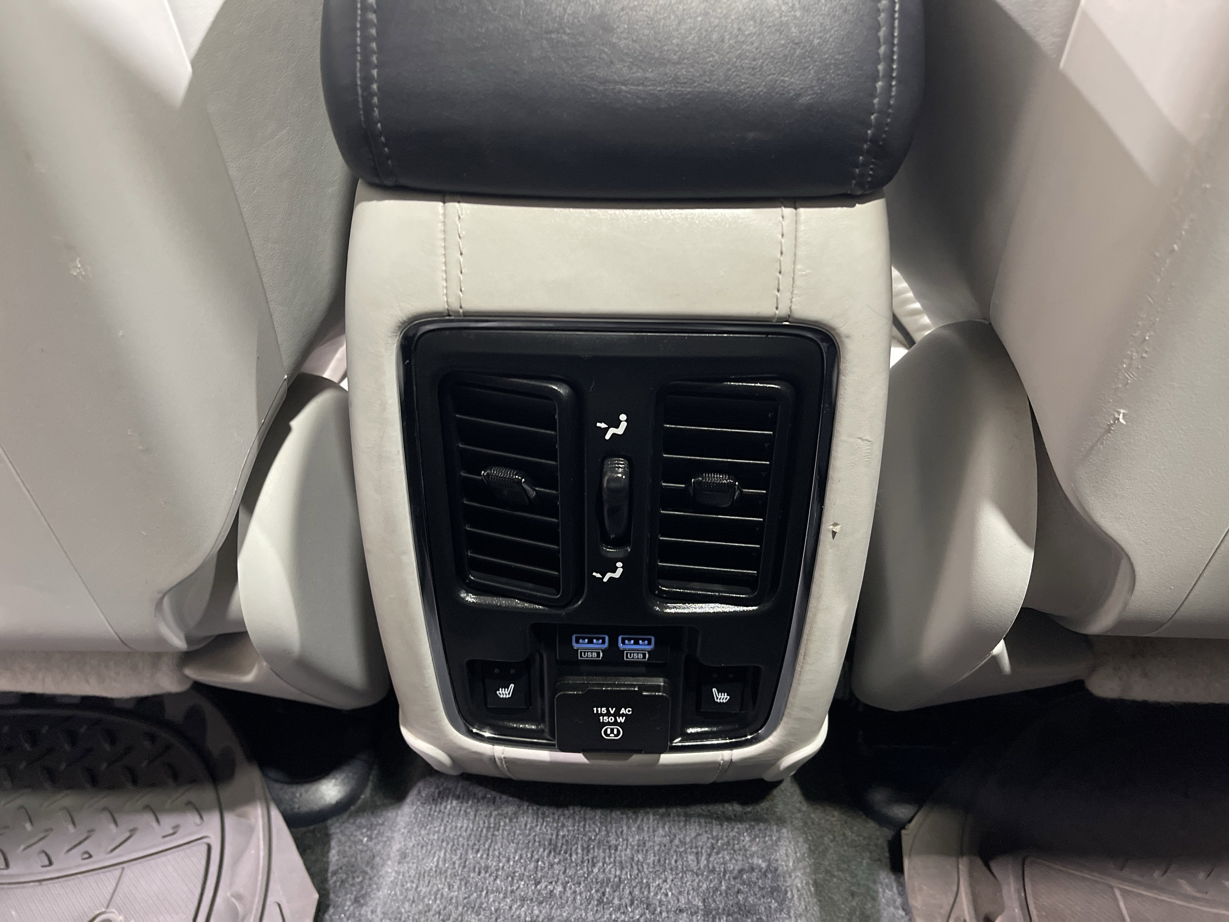 2019 Jeep Grand Cherokee Summit