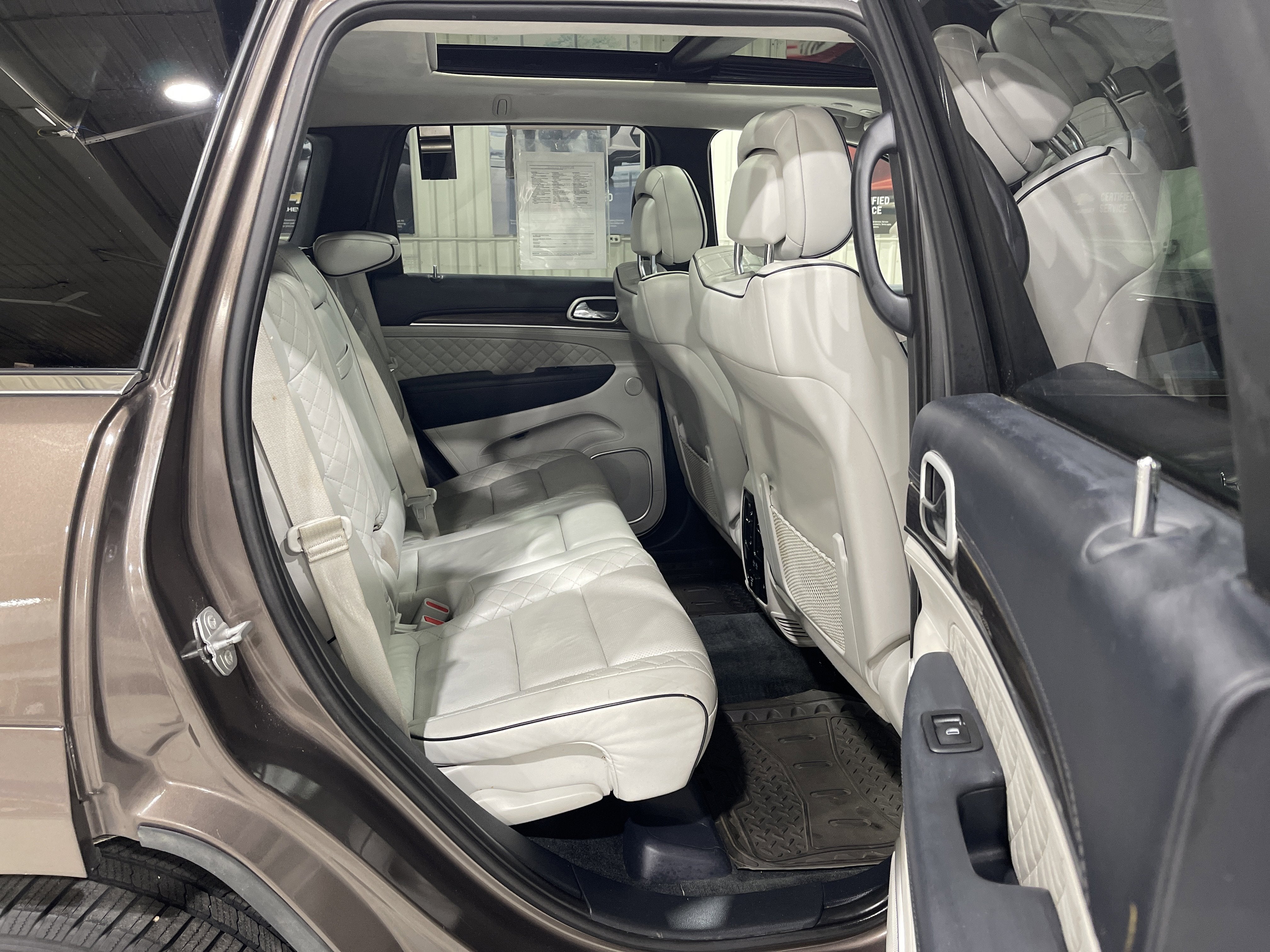 2019 Jeep Grand Cherokee Summit