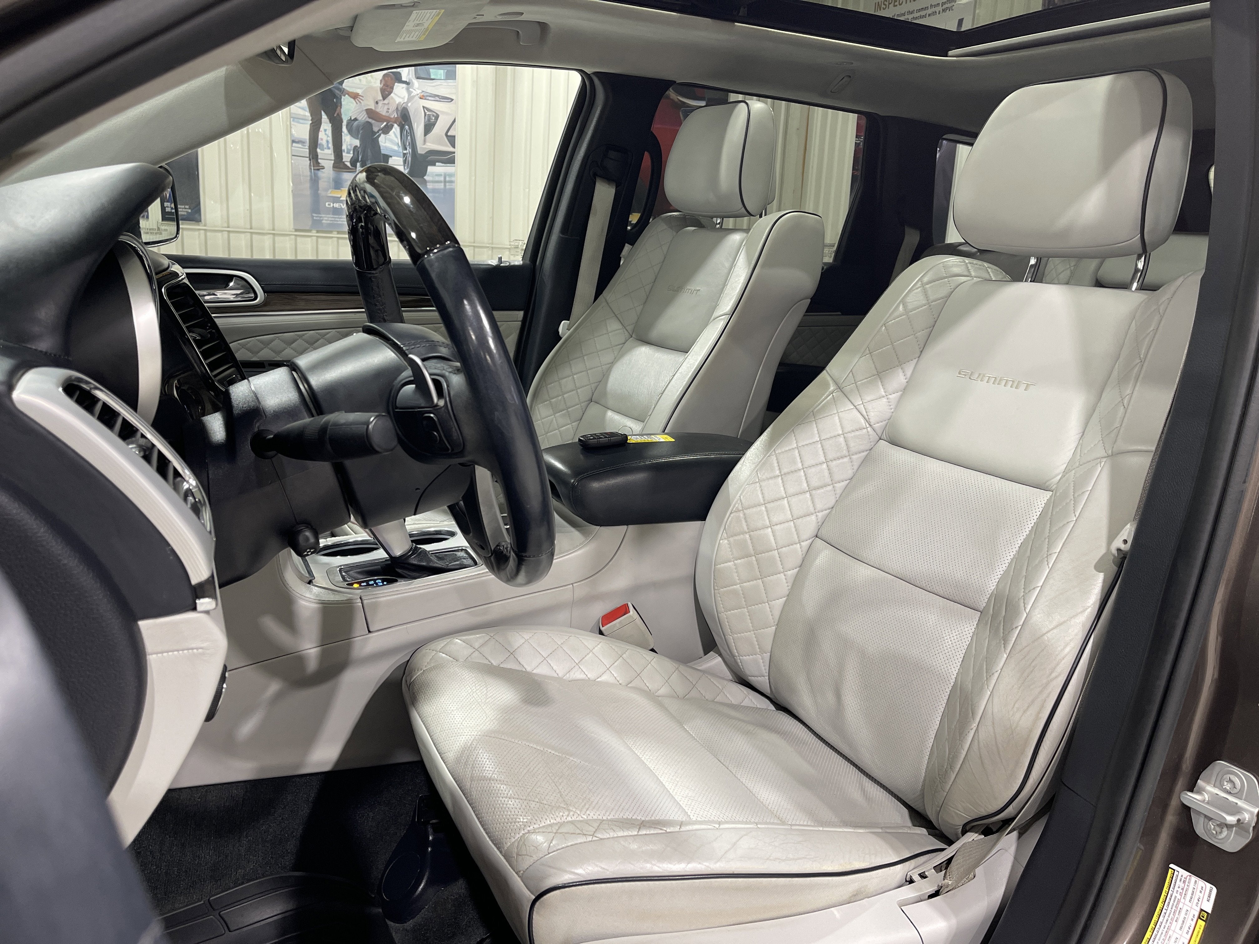 2019 Jeep Grand Cherokee Summit