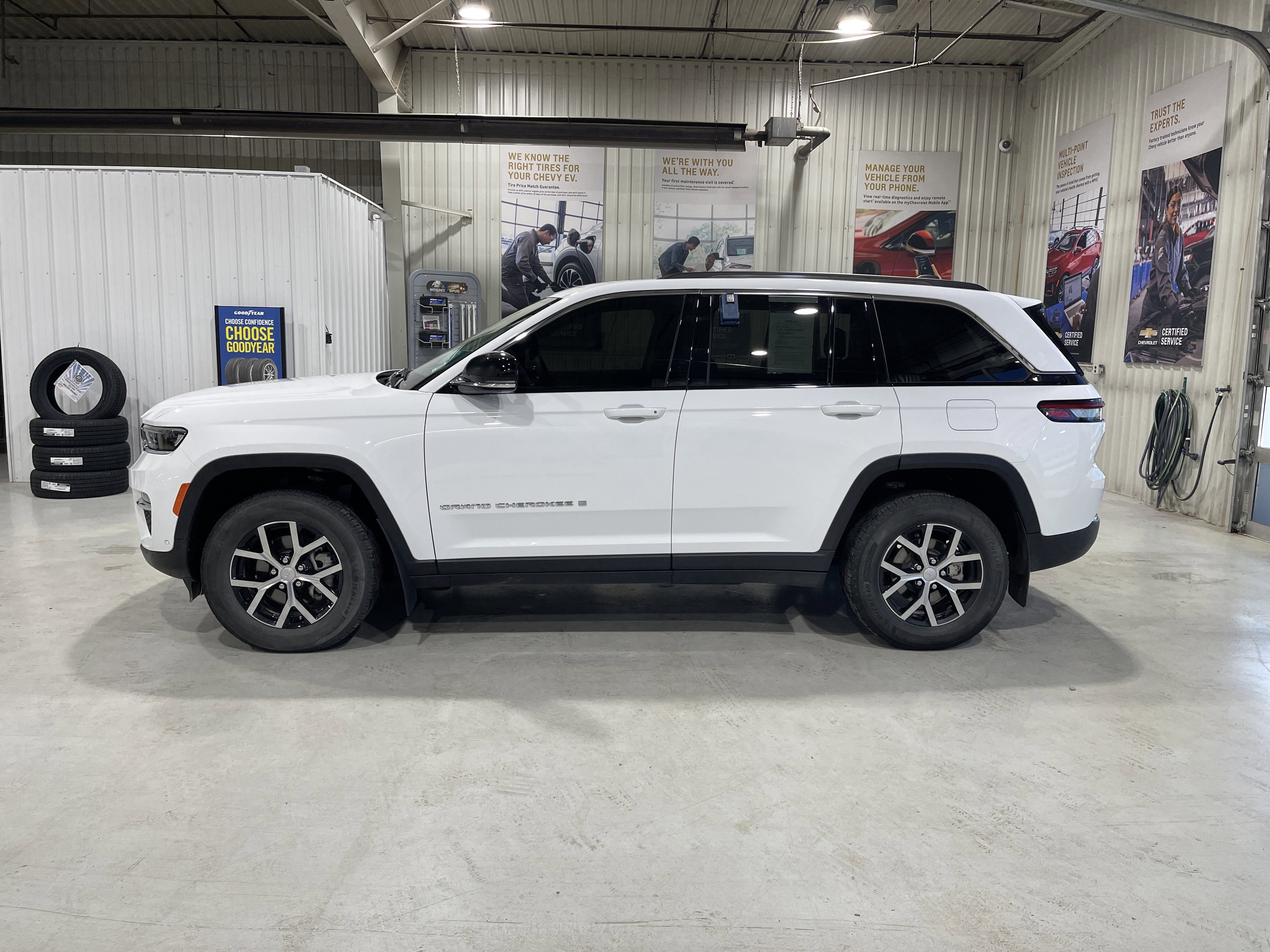 2023 Jeep Grand Cherokee Limited
