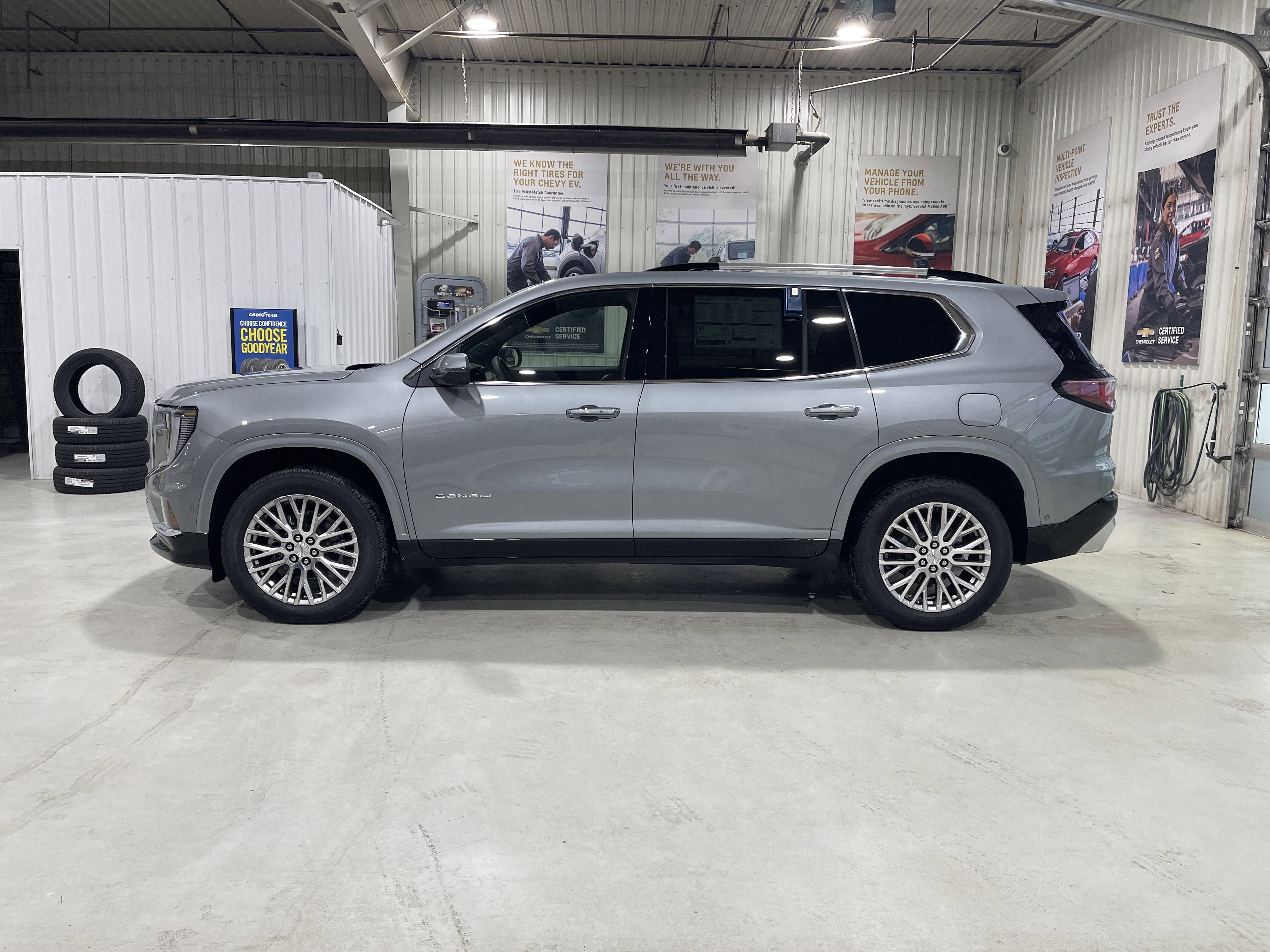 2026 GMC Acadia Denali