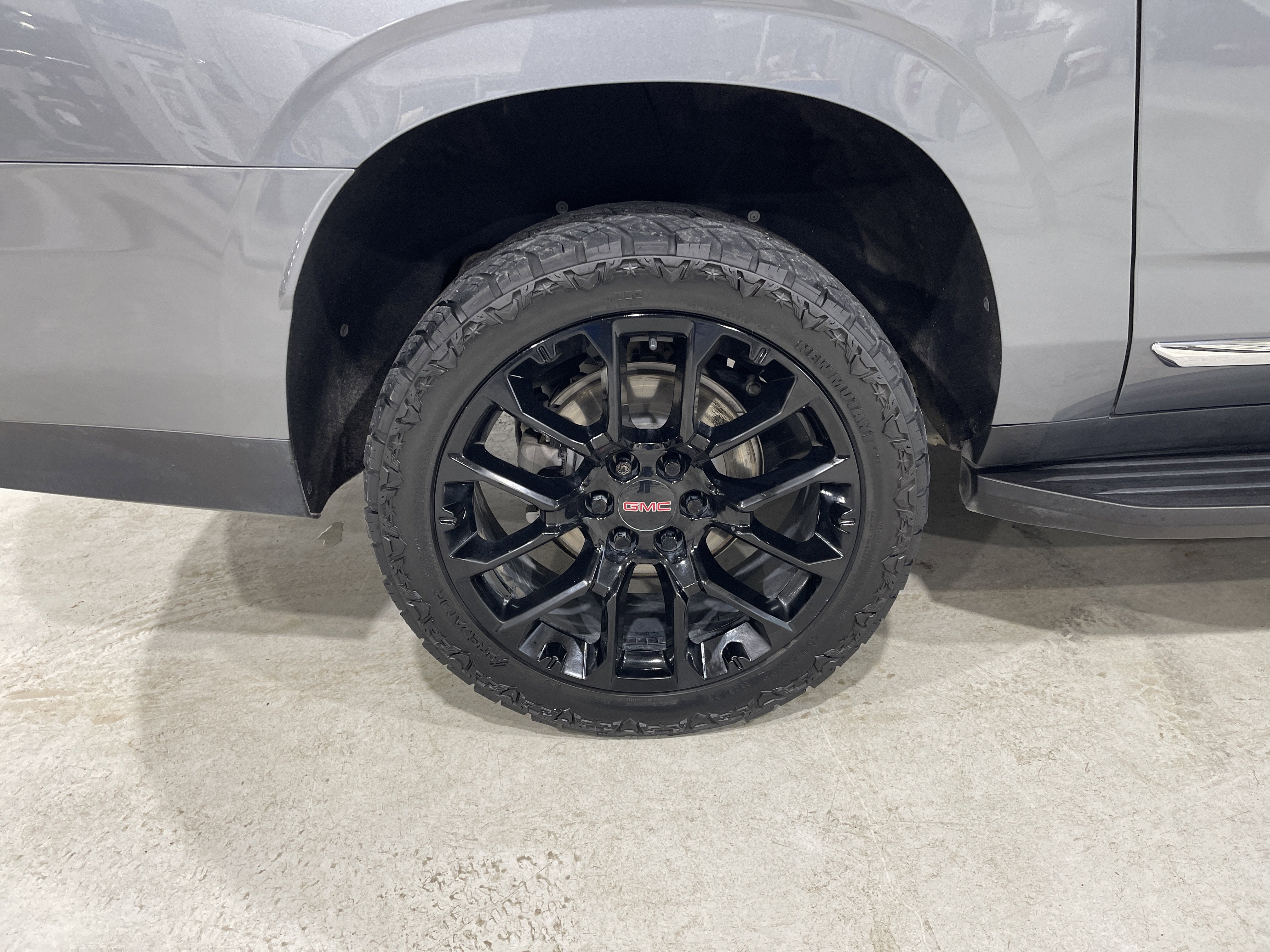 2022 GMC Yukon XL SLT