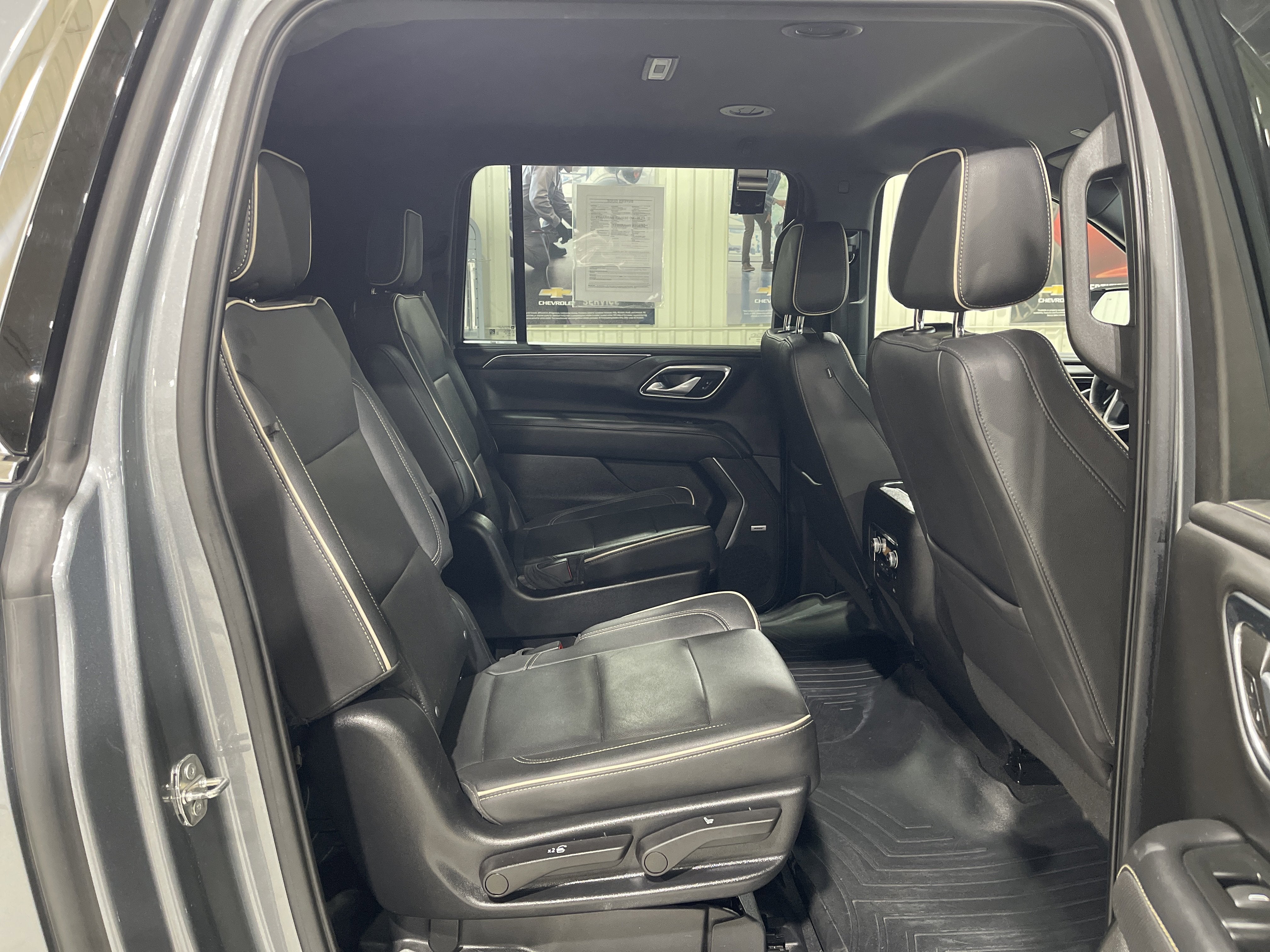 2022 GMC Yukon XL SLT