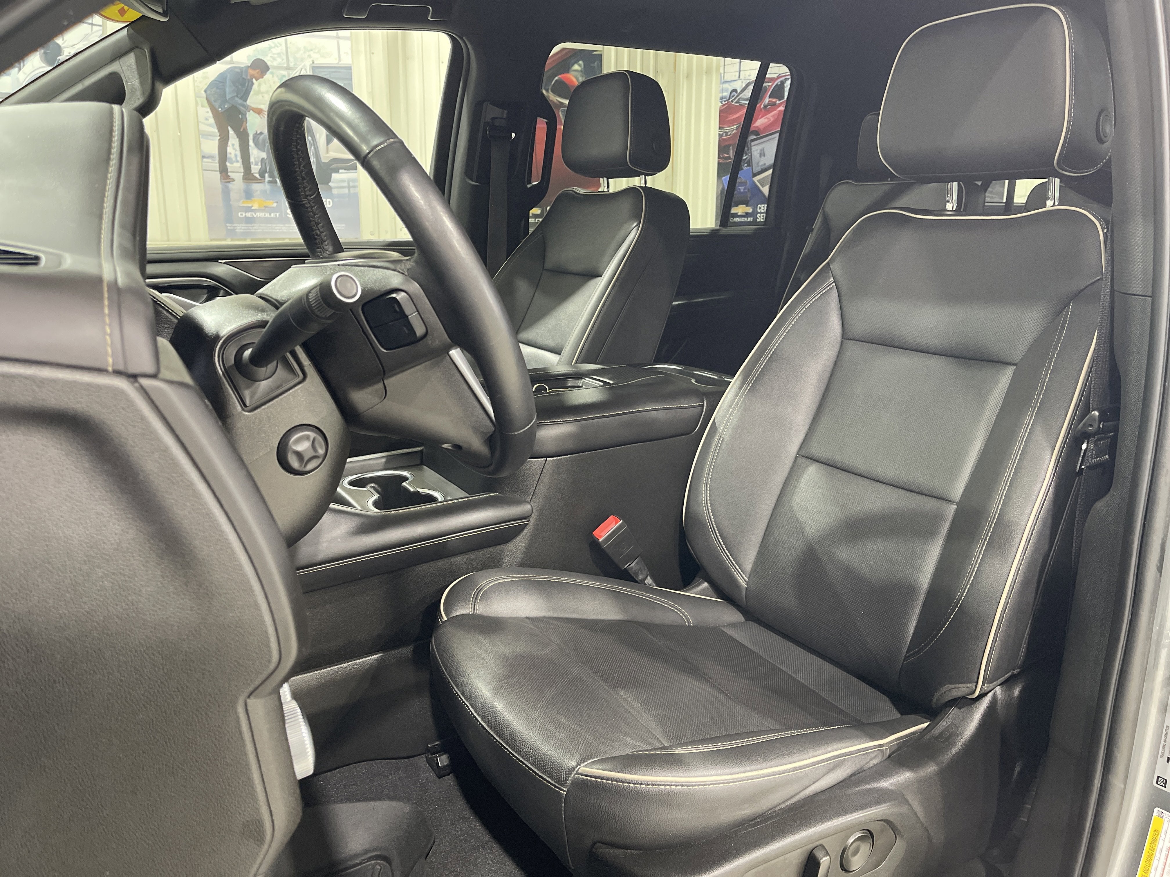 2022 GMC Yukon XL SLT