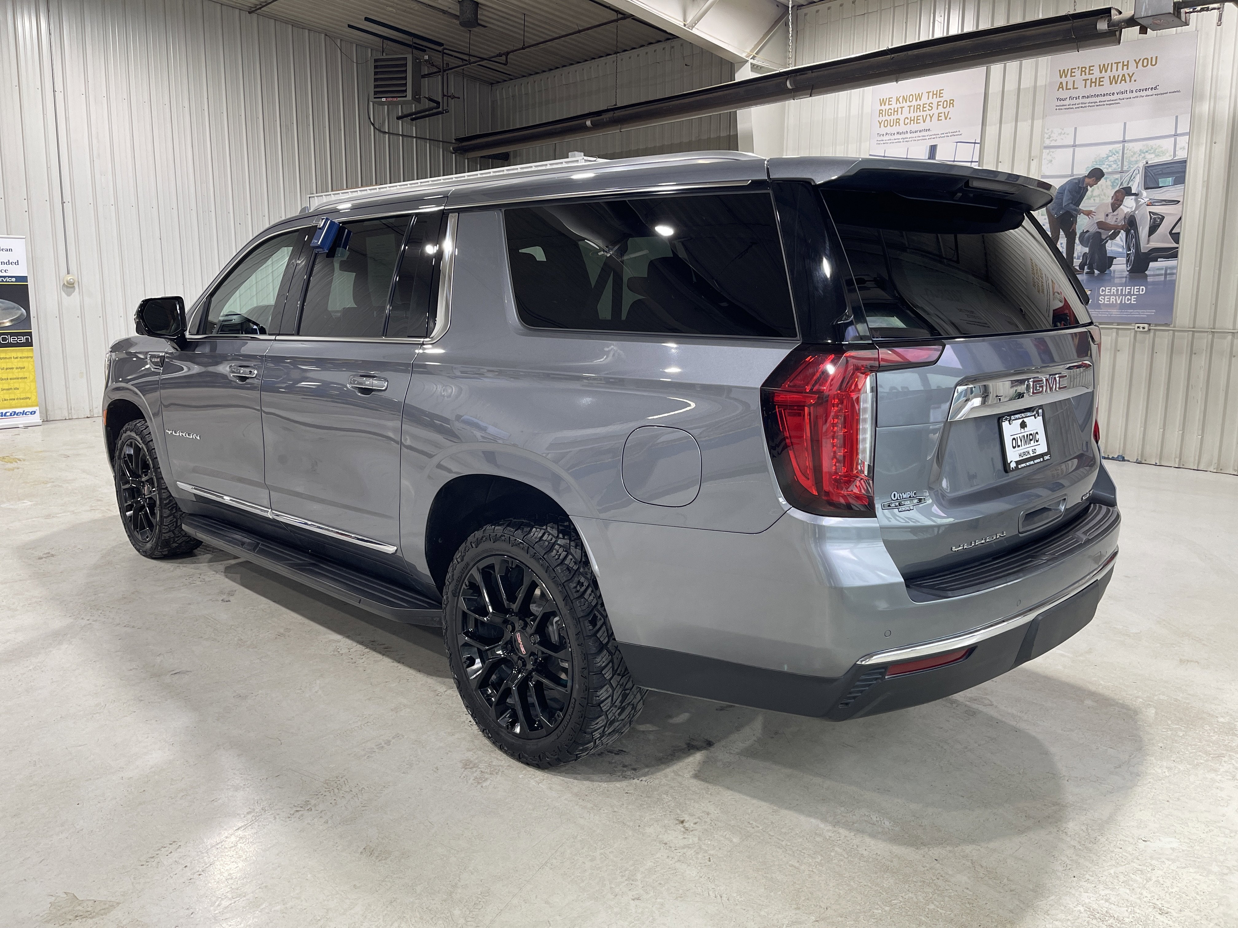 2022 GMC Yukon XL SLT