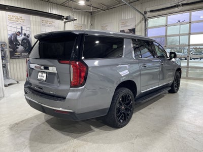 2022 GMC Yukon XL SLT