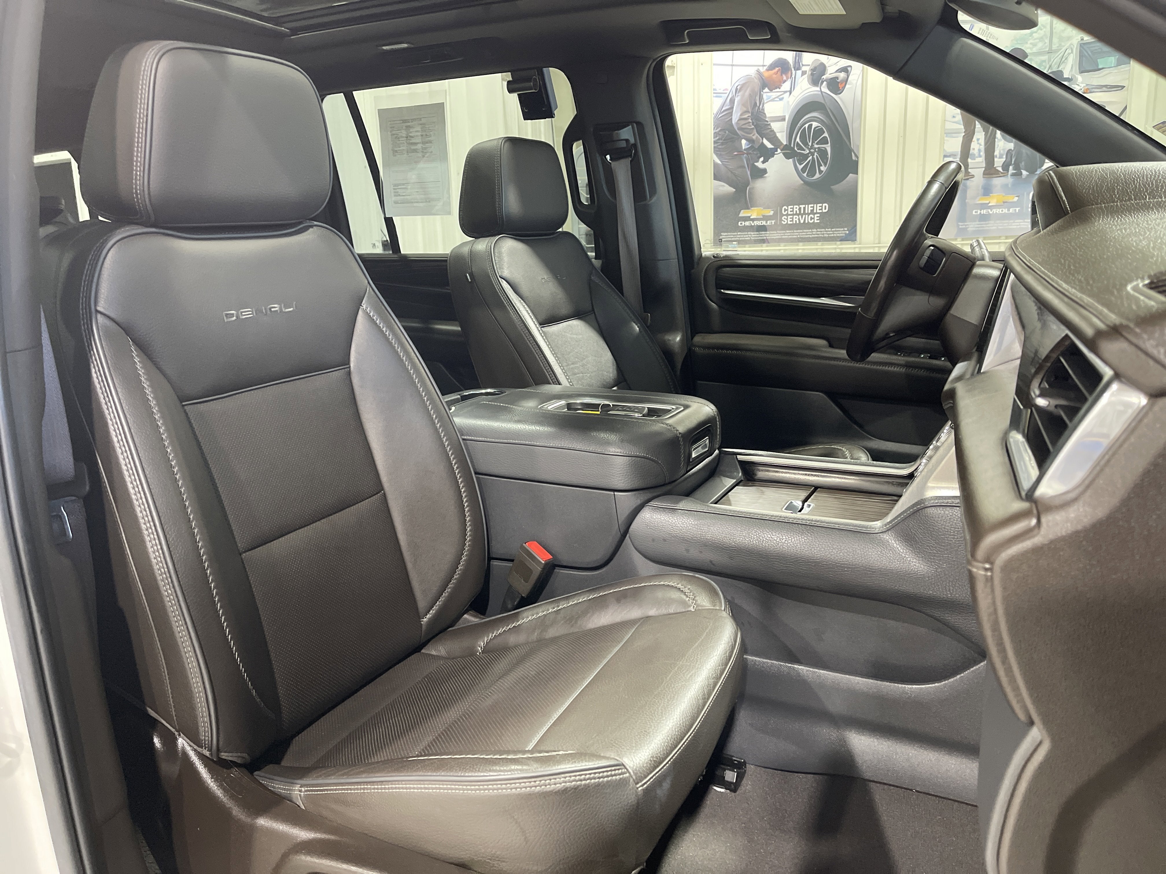 2022 GMC Yukon XL Denali