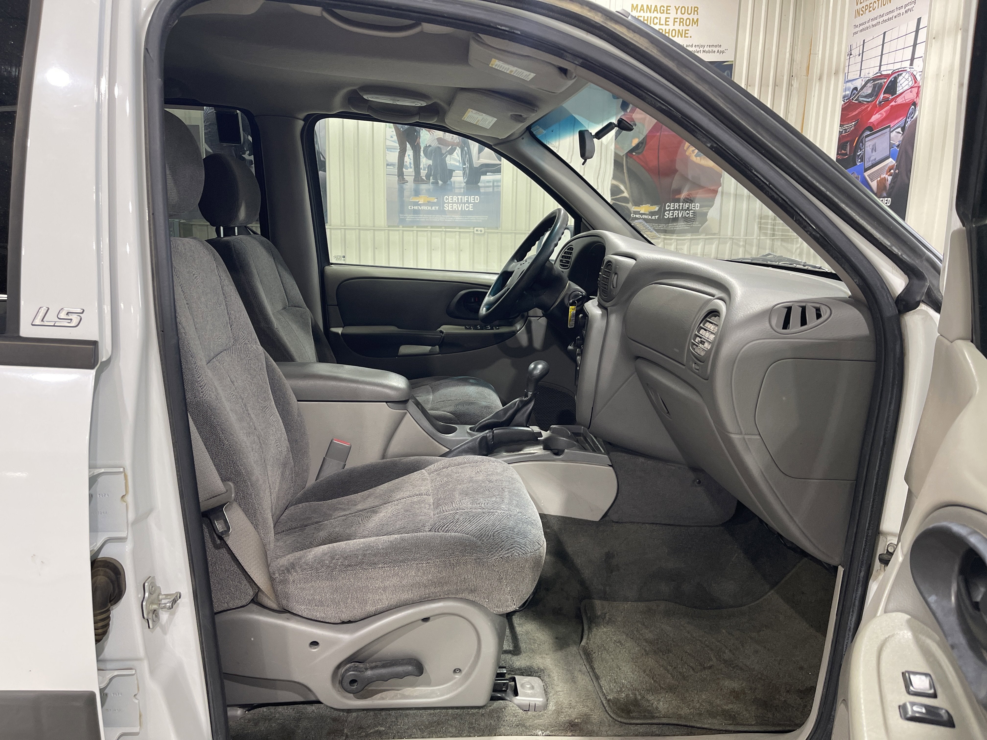 2004 Chevrolet Trailblazer LS