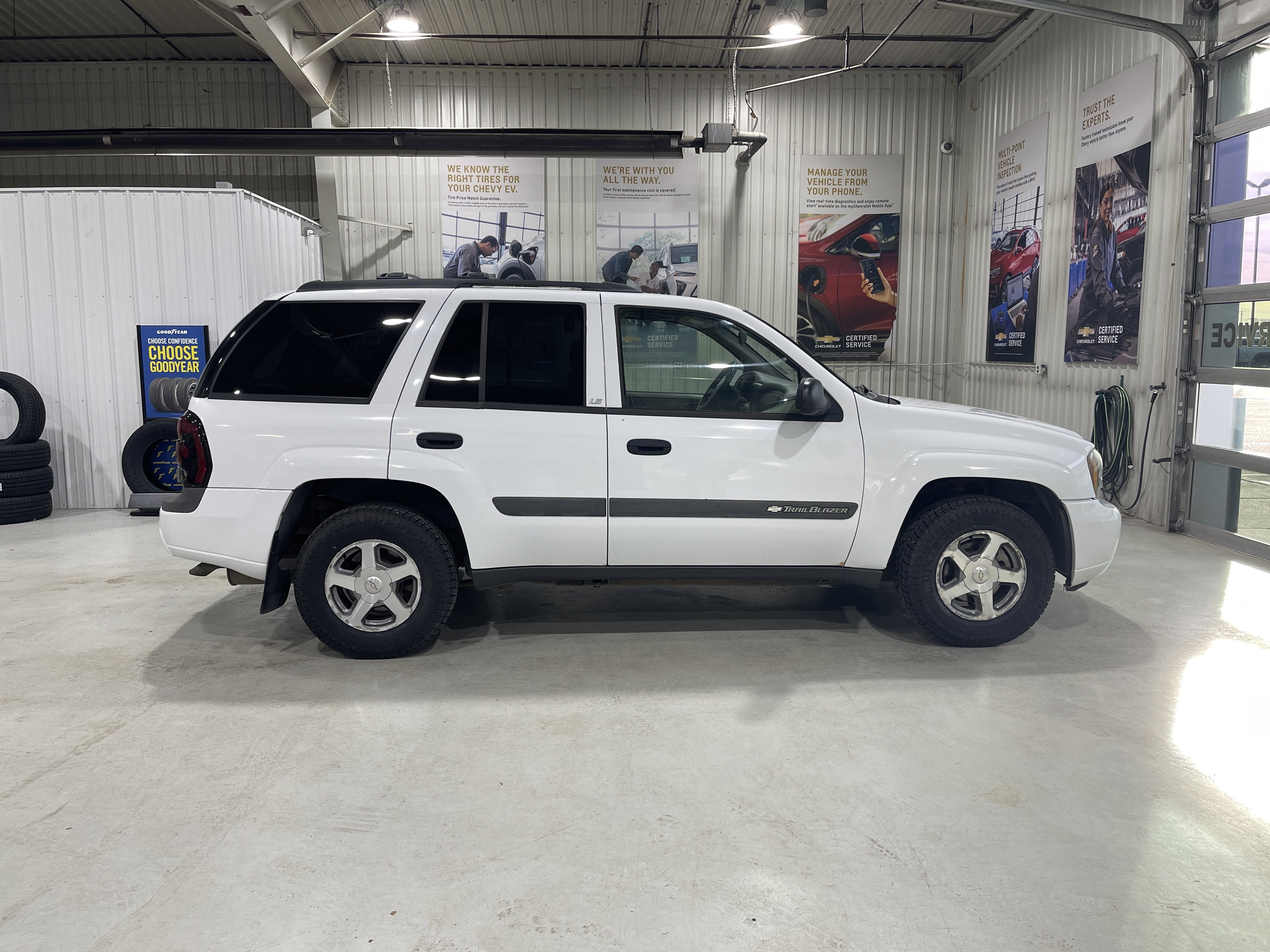 2004 Chevrolet Trailblazer LS