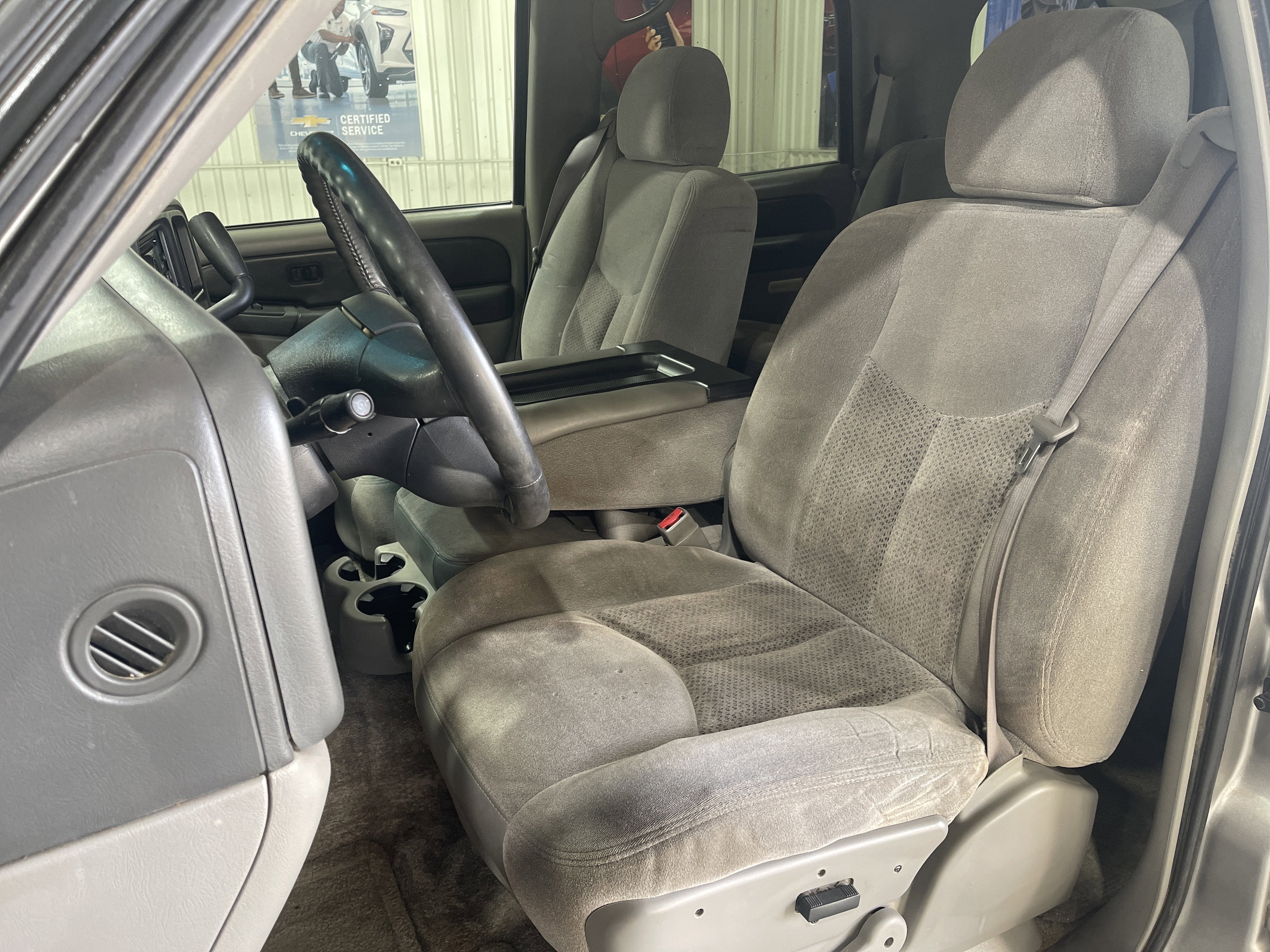 2003 Chevrolet Tahoe LS