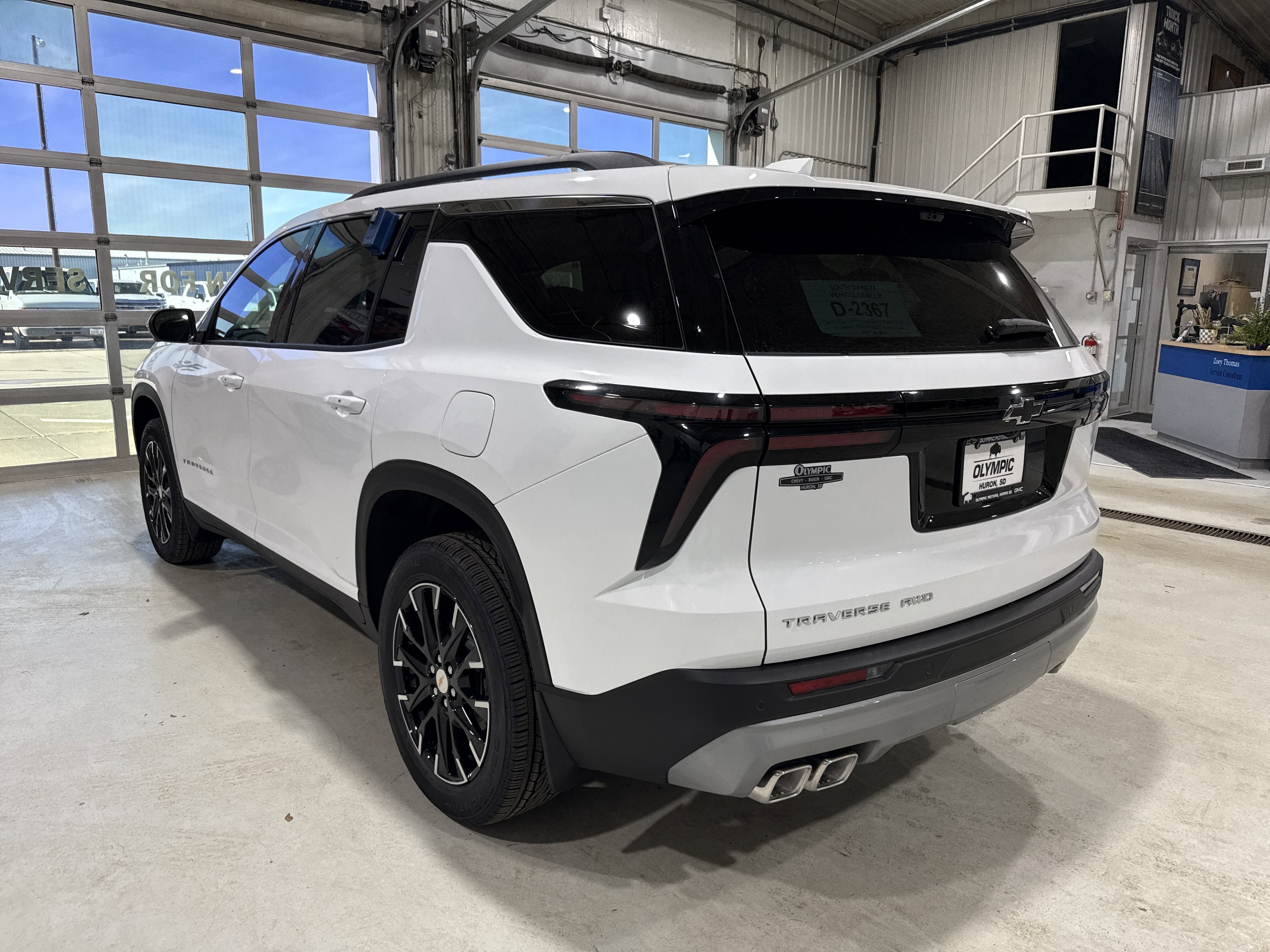 2026 Chevrolet Traverse LT