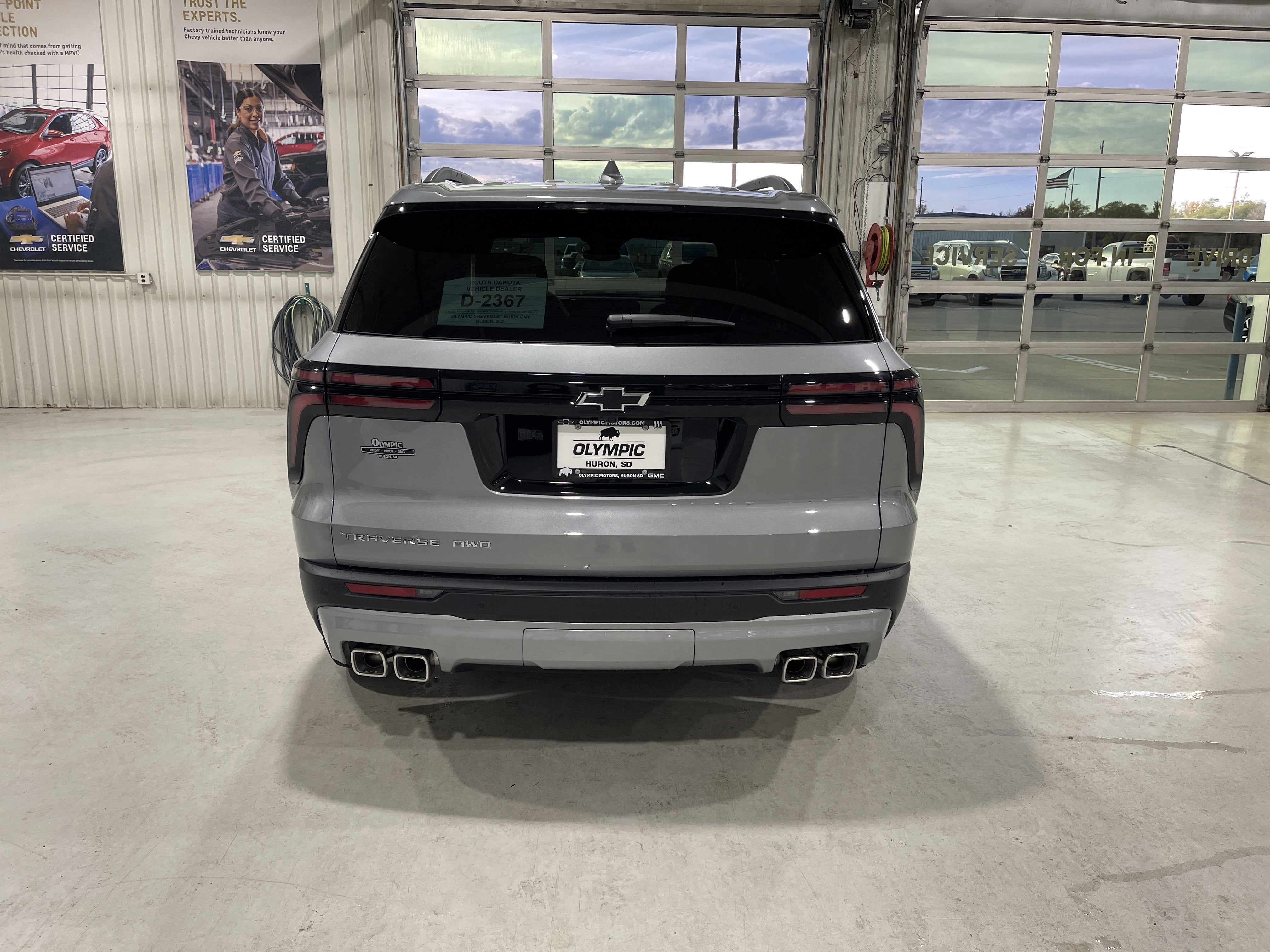 2026 Chevrolet Traverse LT