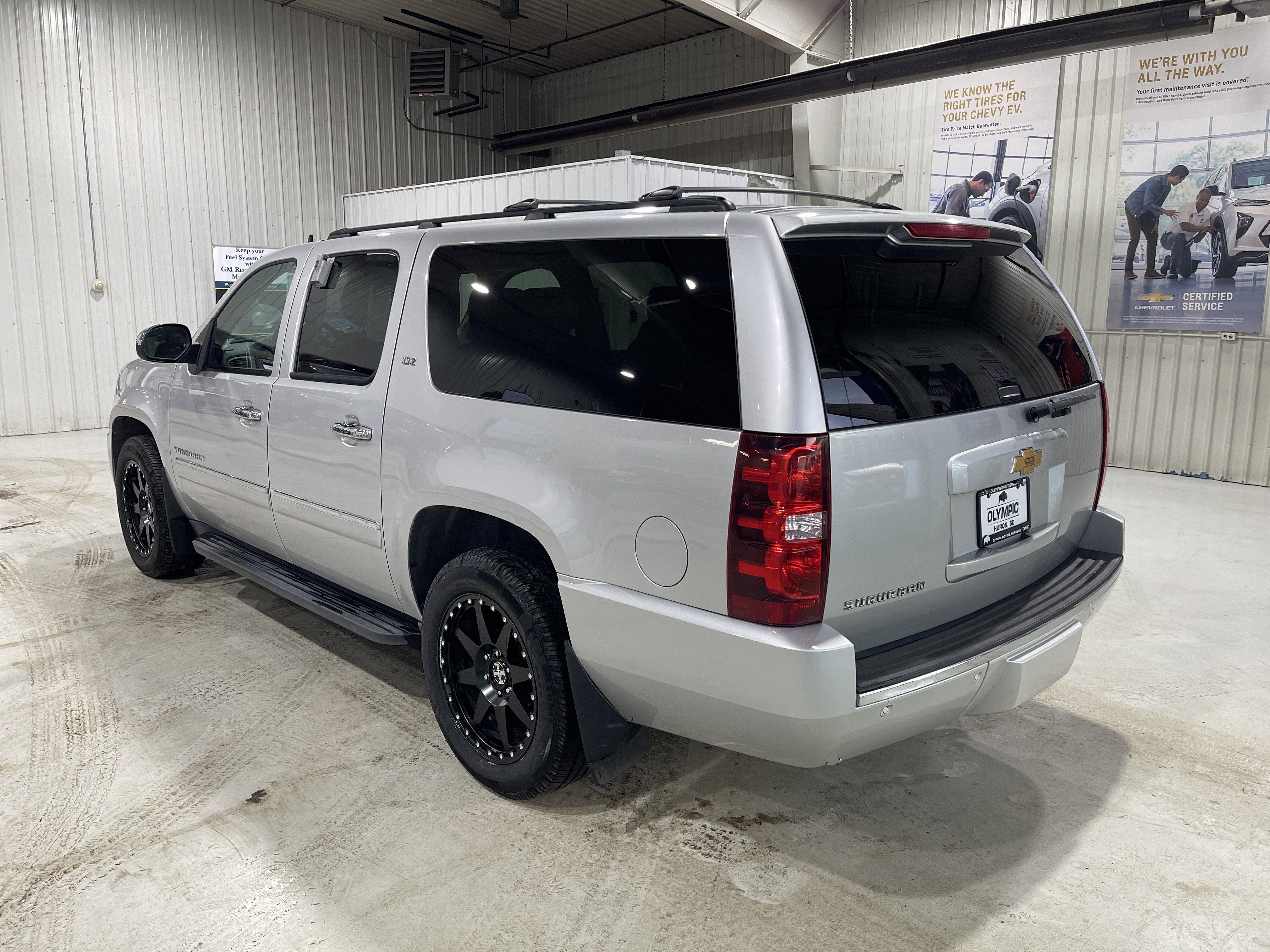 2014 Chevrolet Suburban LTZ