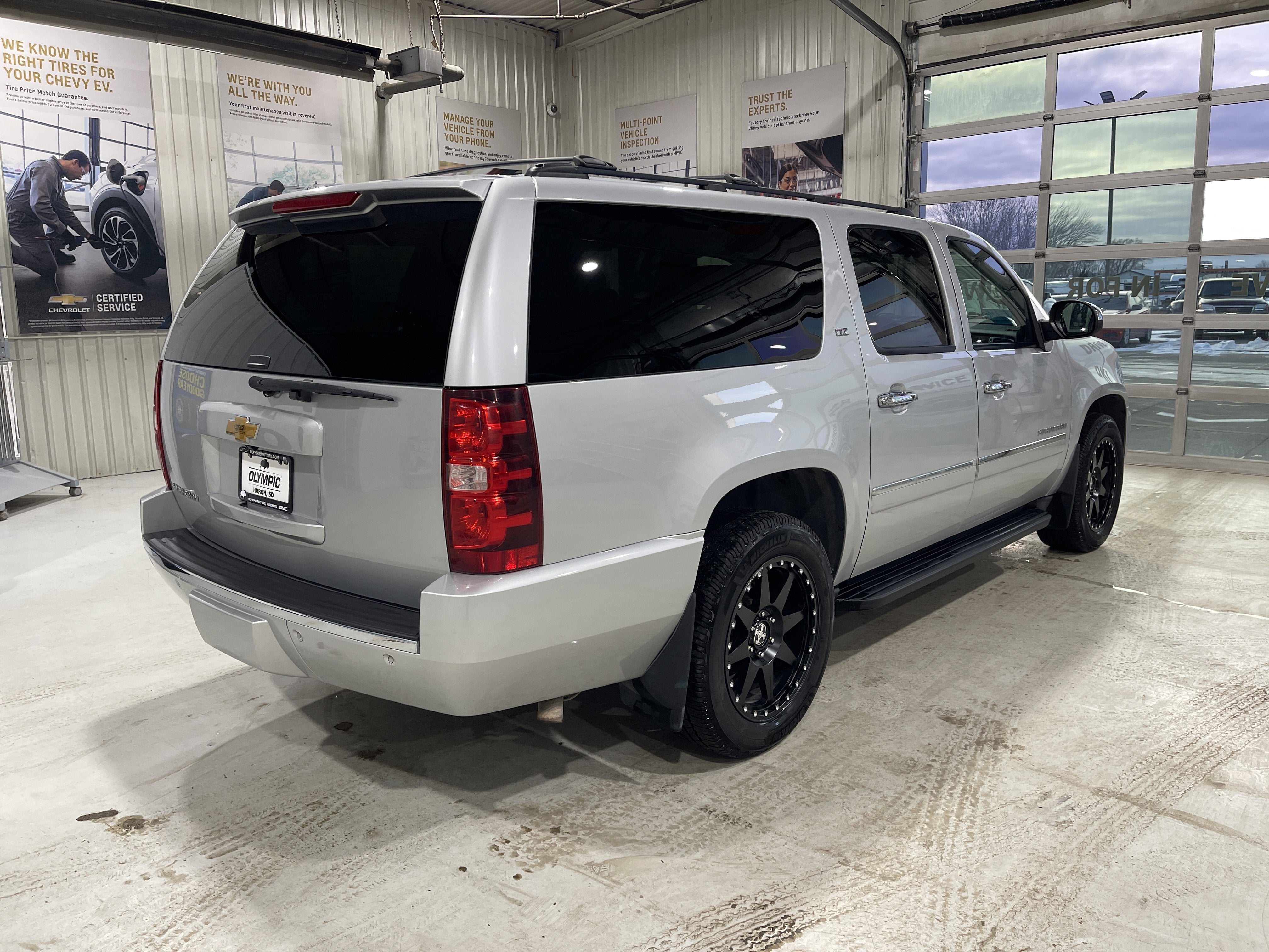 2014 Chevrolet Suburban LTZ