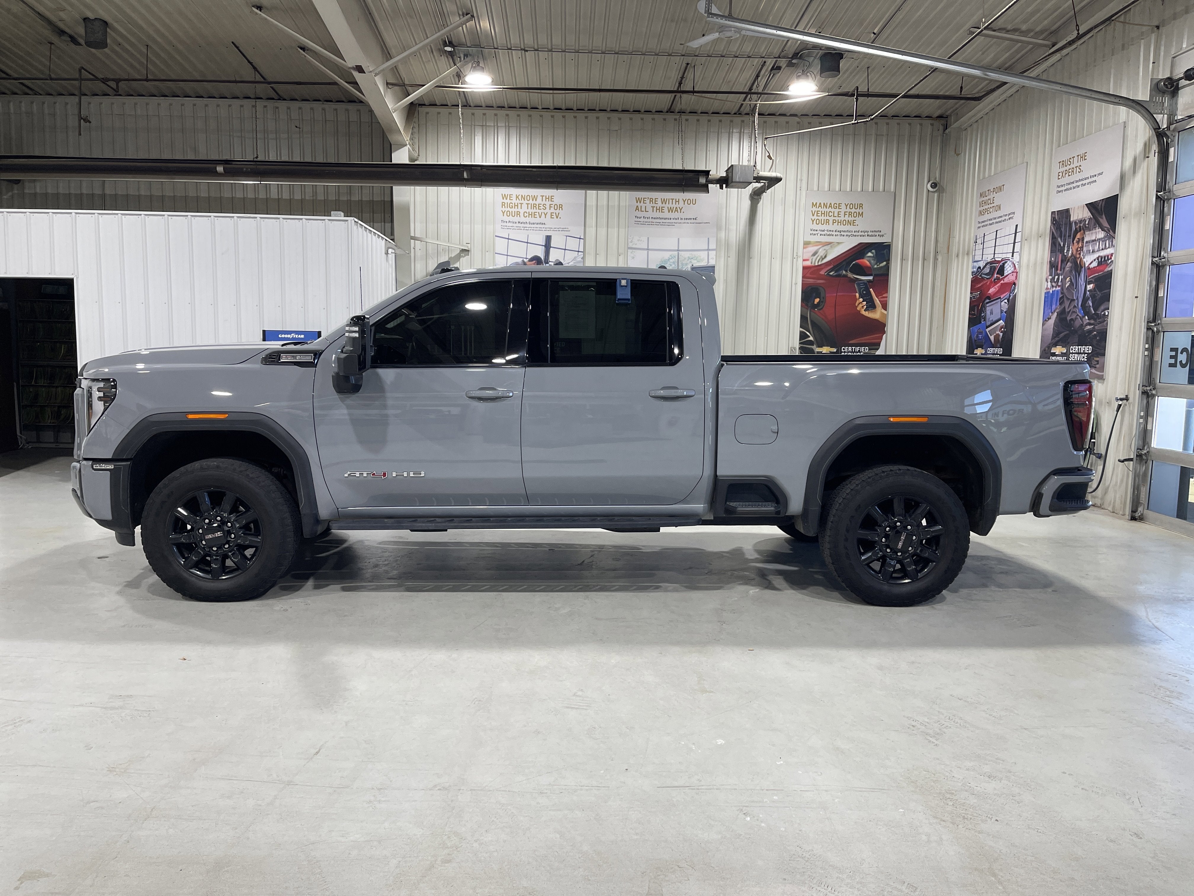 2024 GMC Sierra 2500 HD AT4