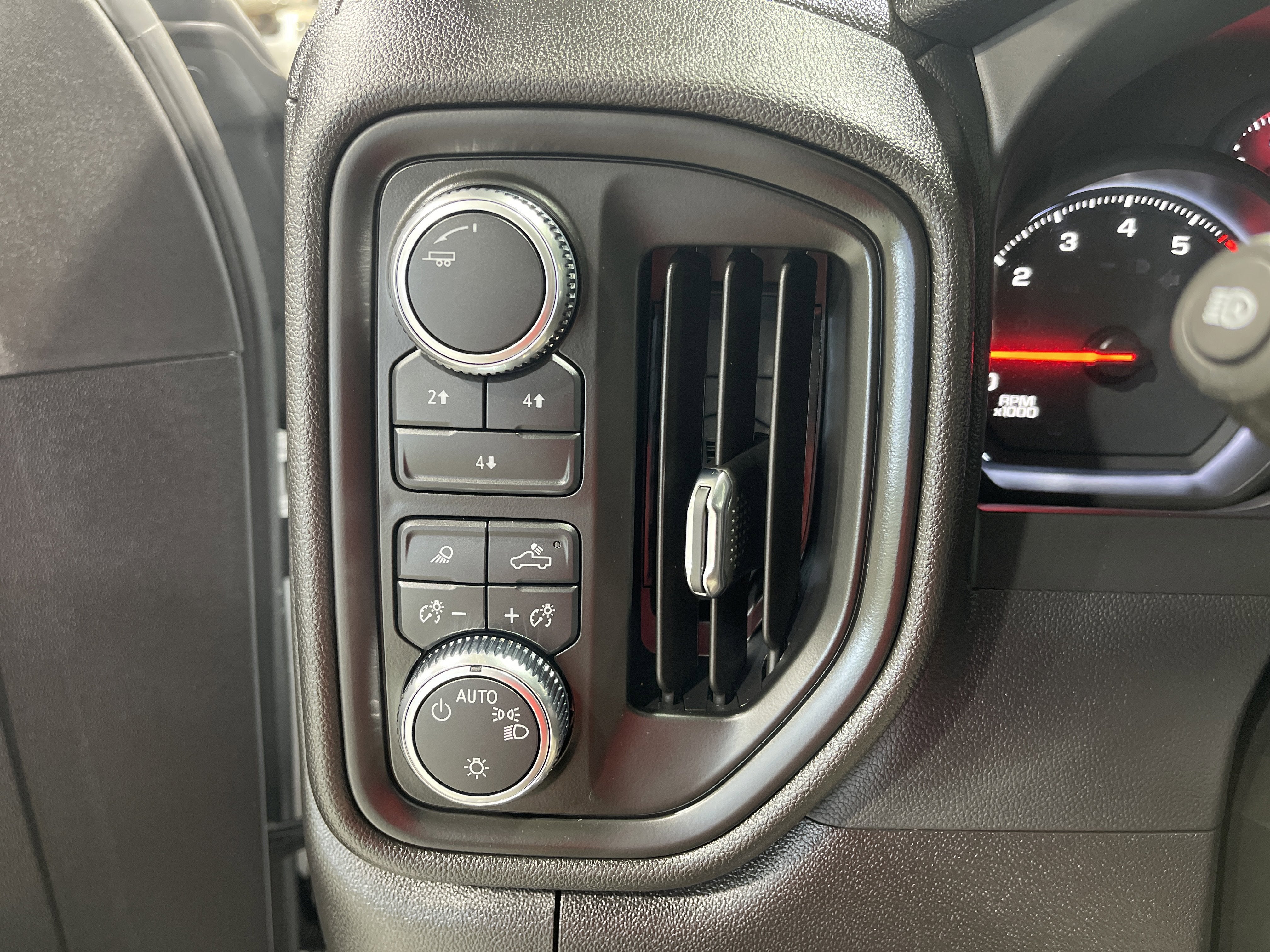 2025 GMC Sierra 2500 HD Pro