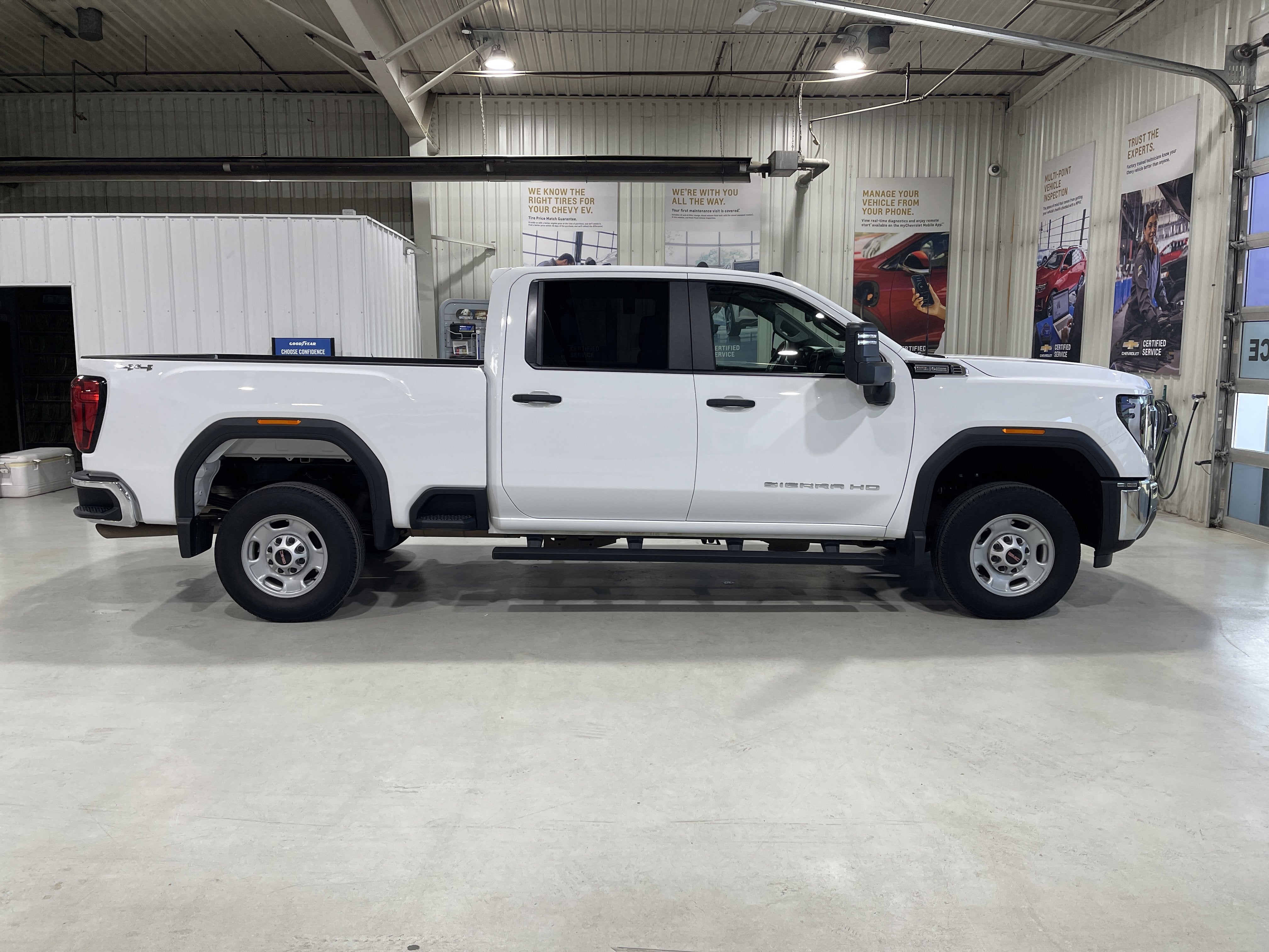 2025 GMC Sierra 2500 HD Pro