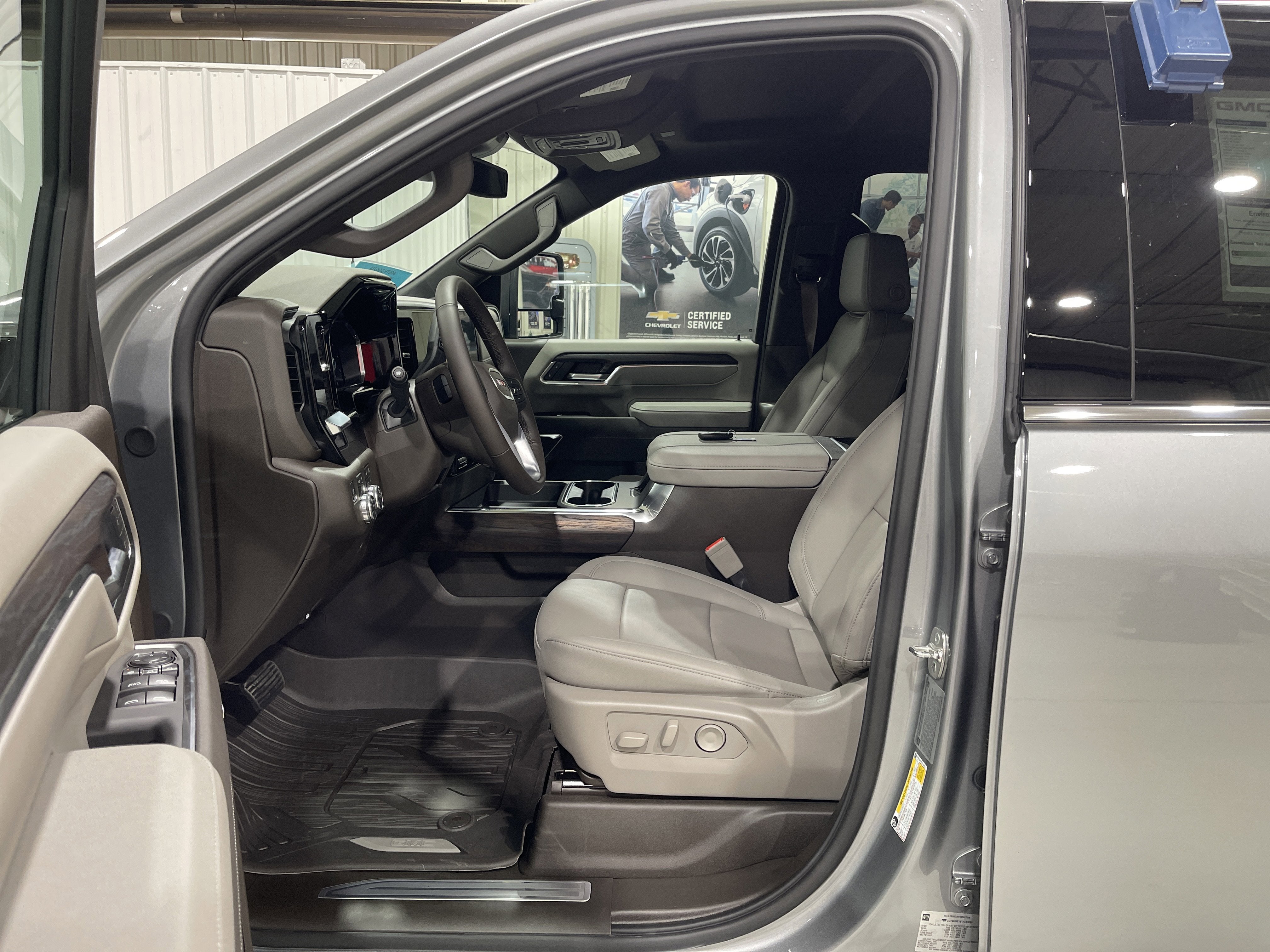 2026 GMC Sierra 3500 HD SLT