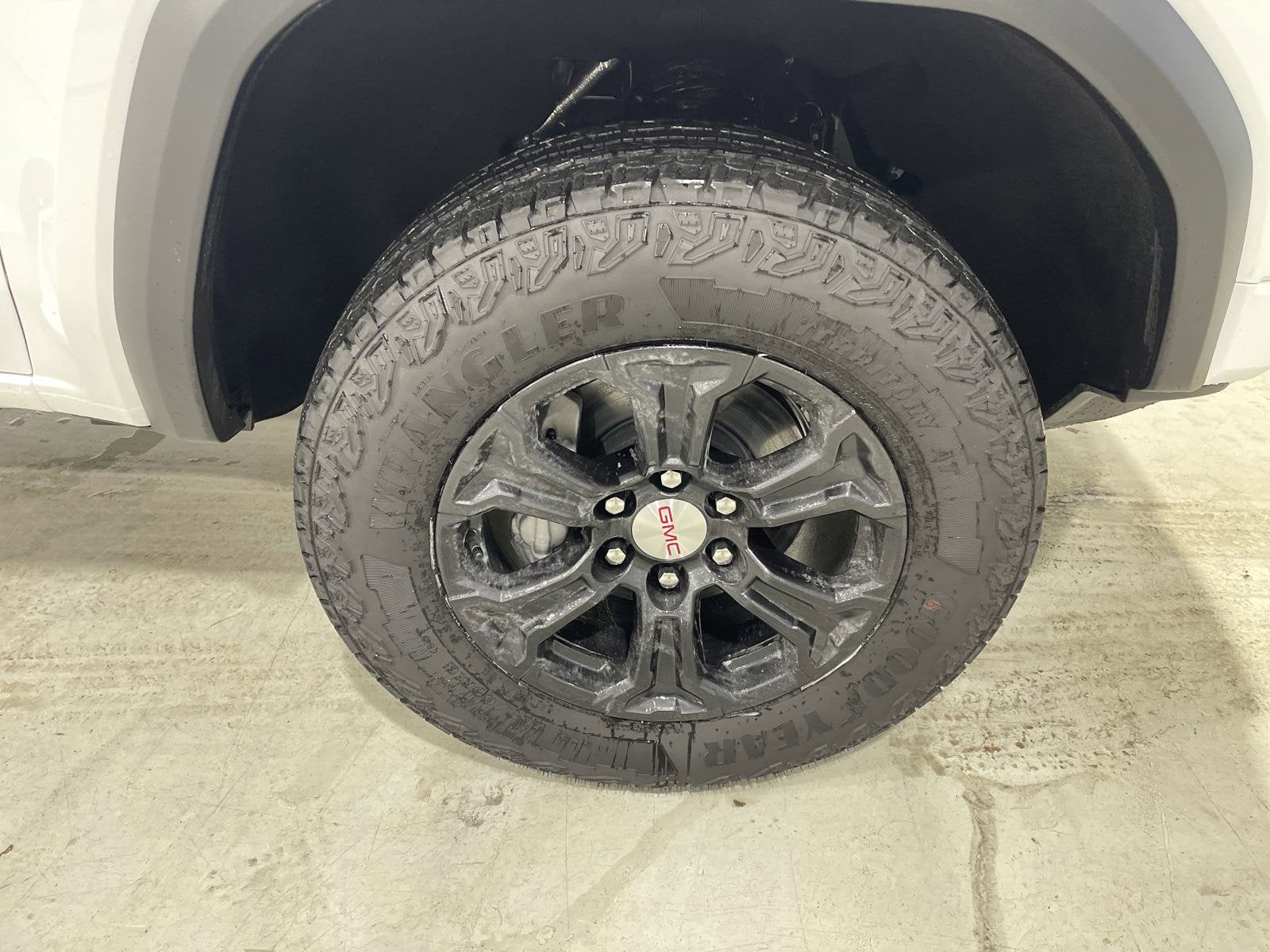 2024 GMC Canyon Elevation