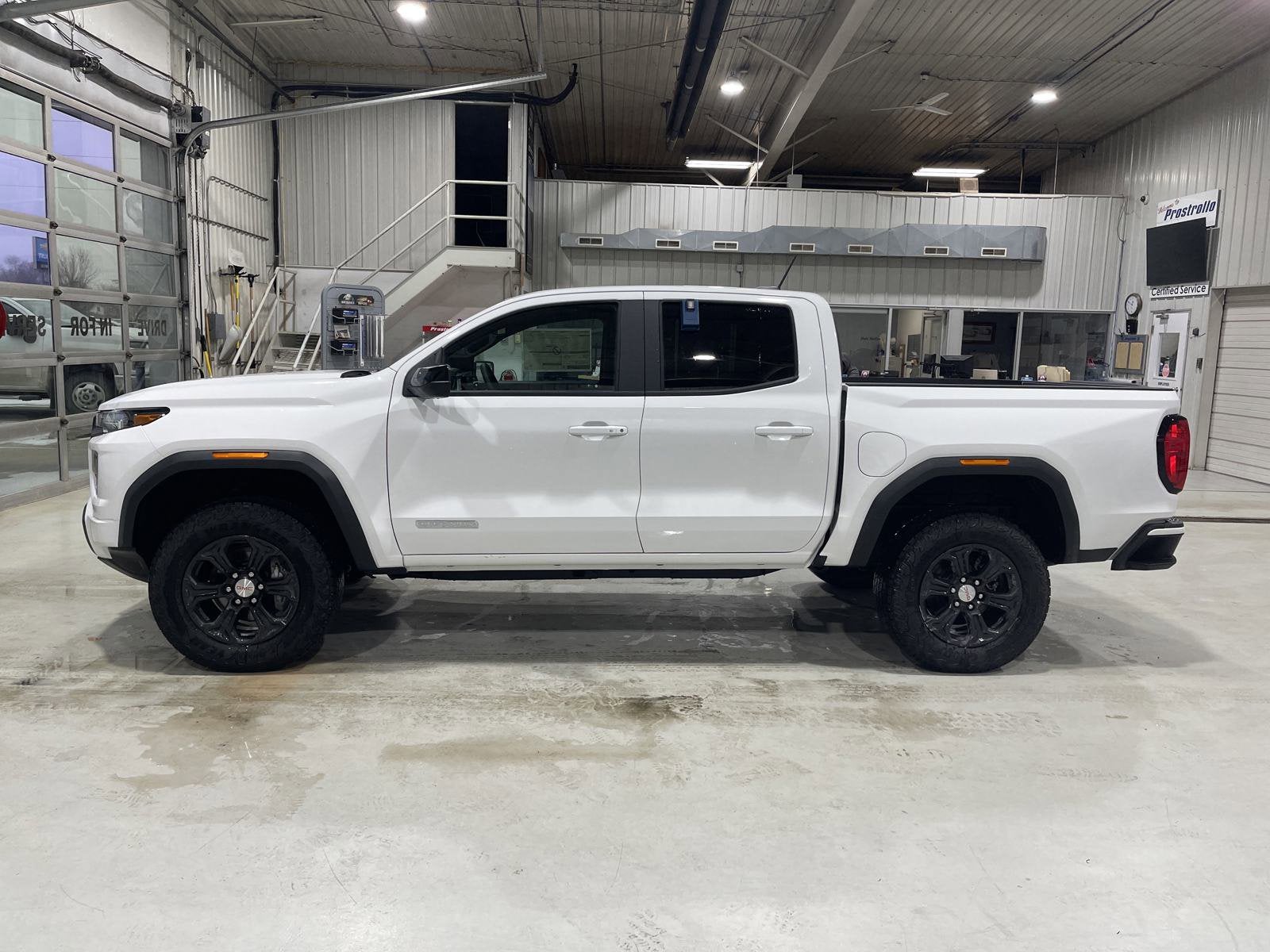 2024 GMC Canyon Elevation