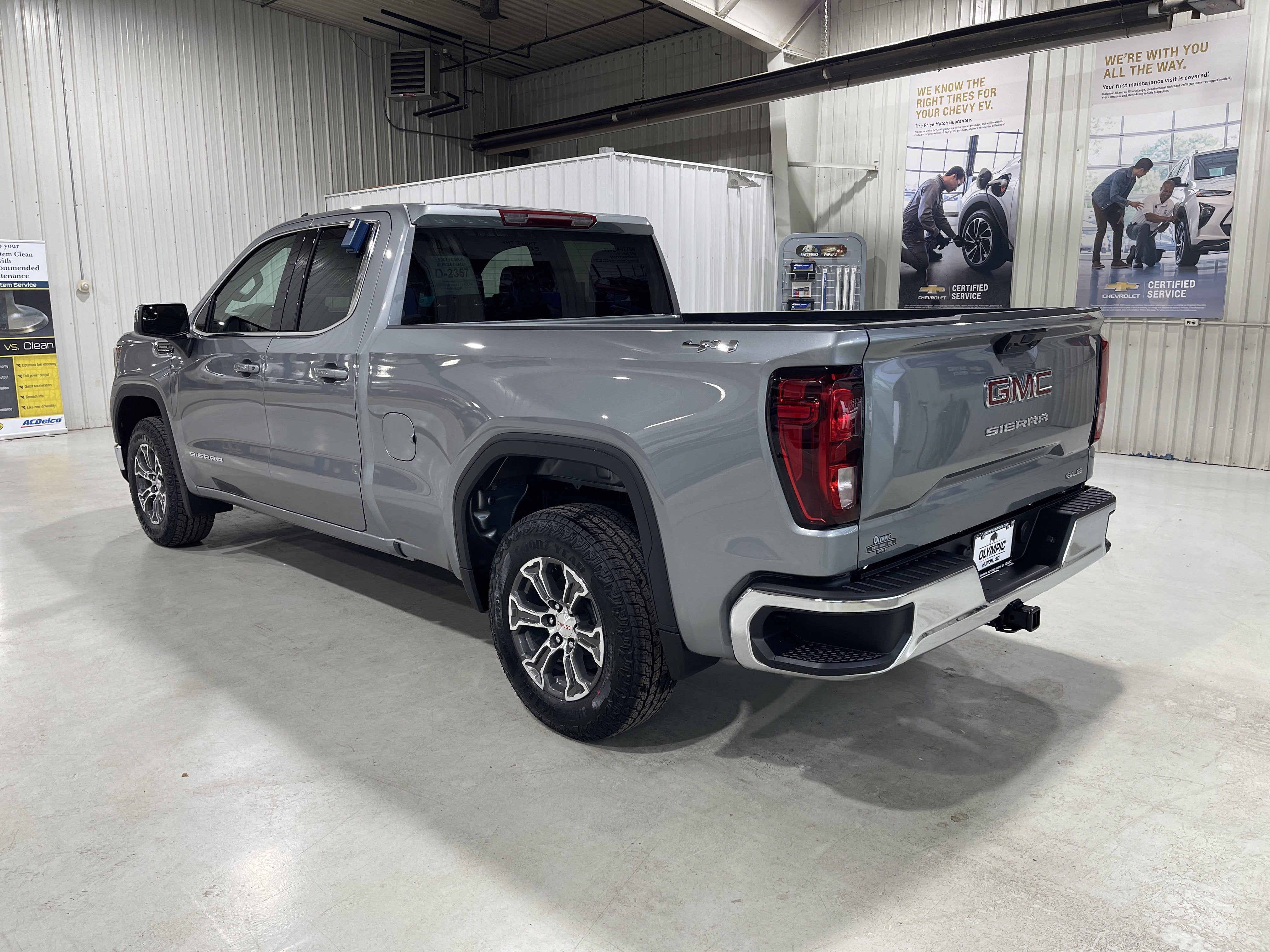2026 GMC Sierra 1500 SLE