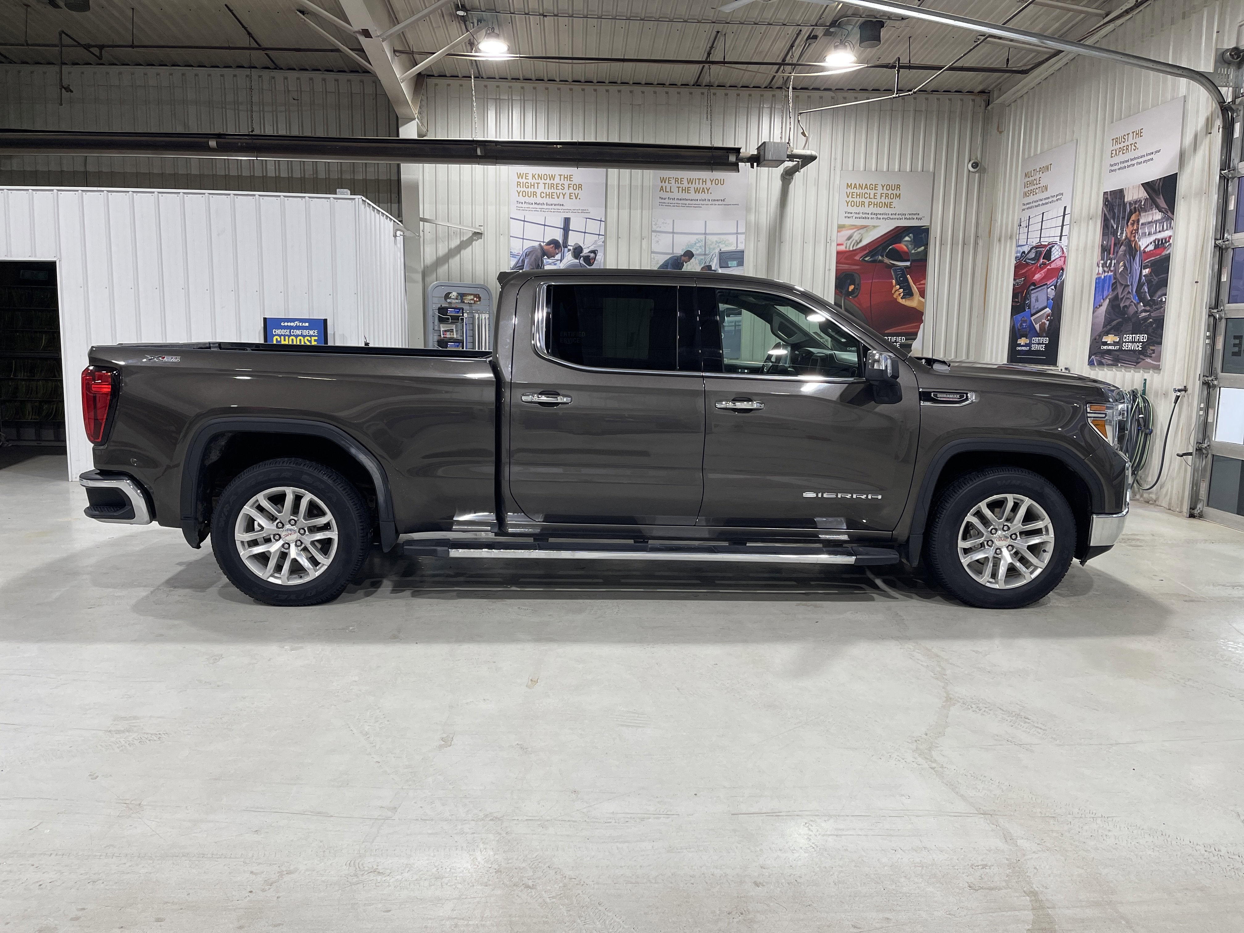 2020 GMC Sierra 1500 SLT
