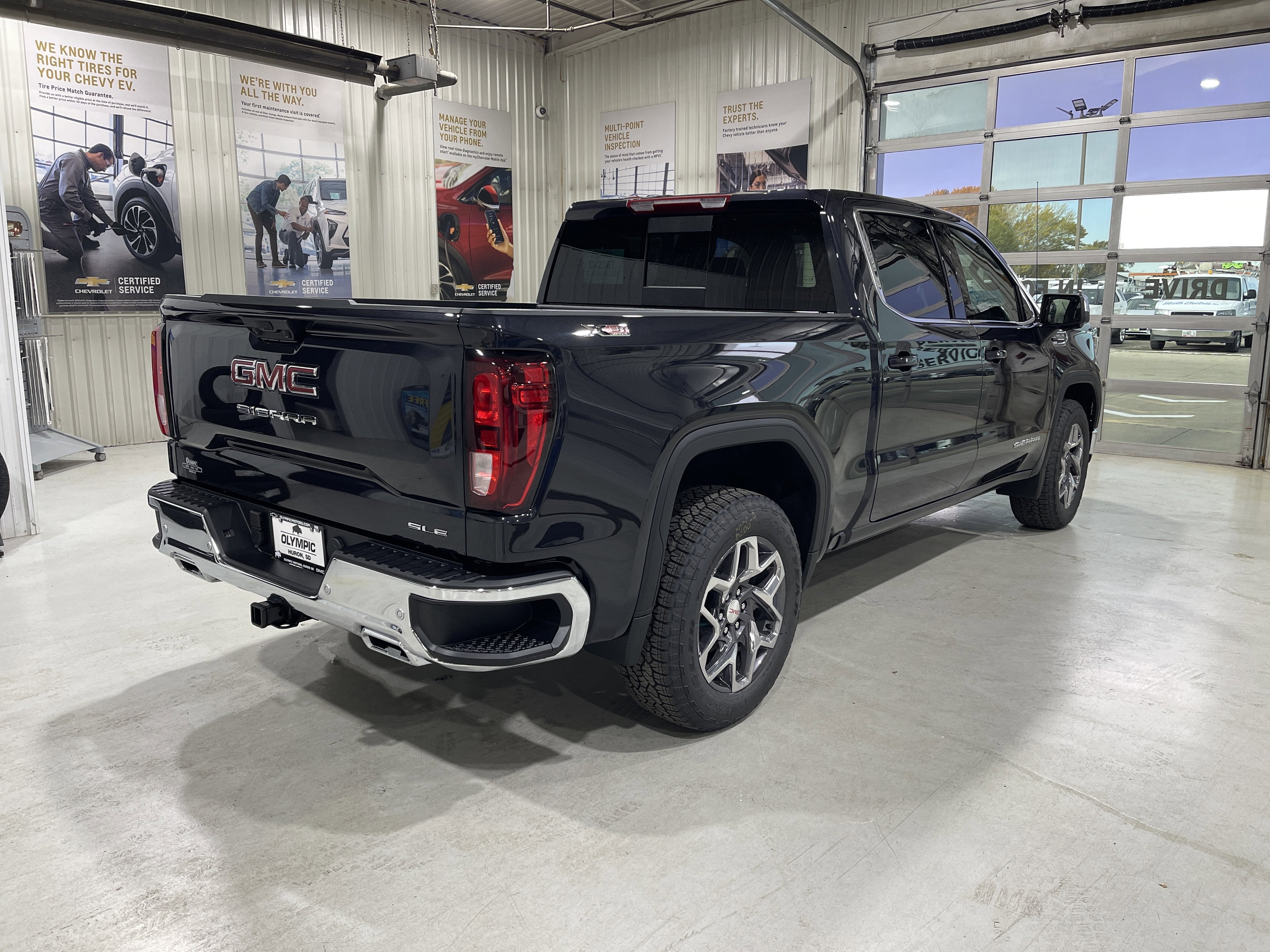 2026 GMC Sierra 1500 SLE