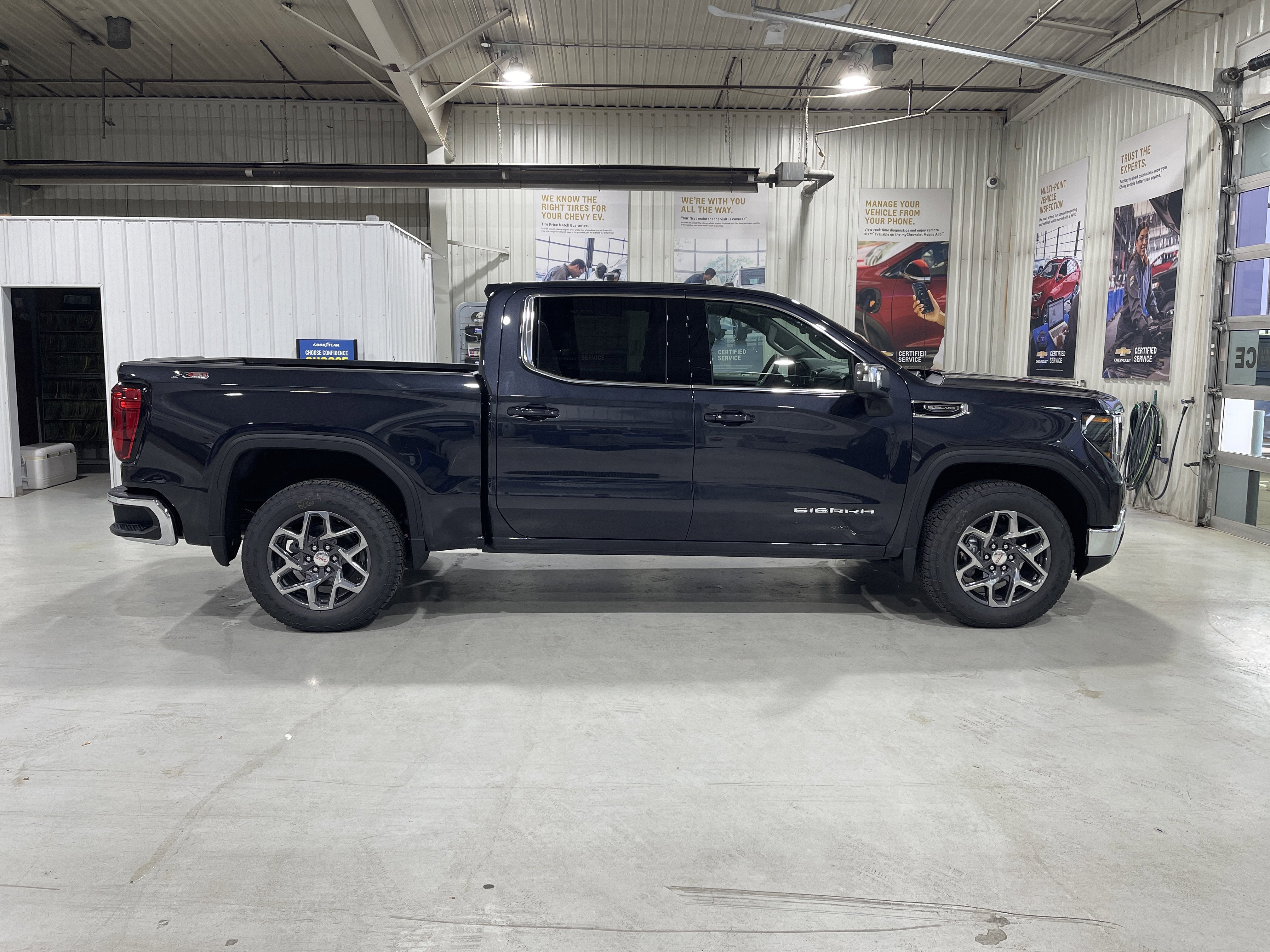 2026 GMC Sierra 1500 SLE