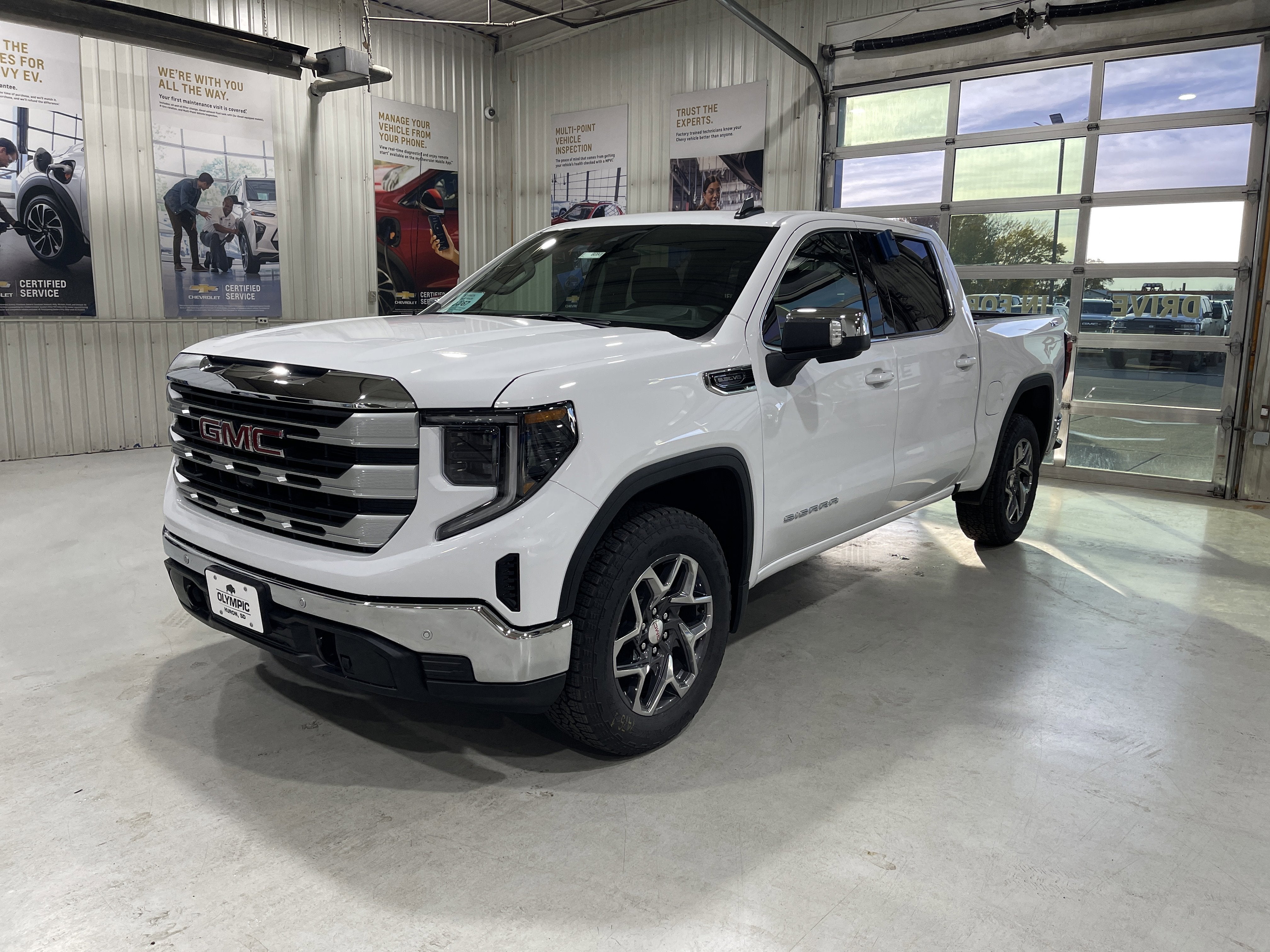 2026 GMC Sierra 1500 SLE