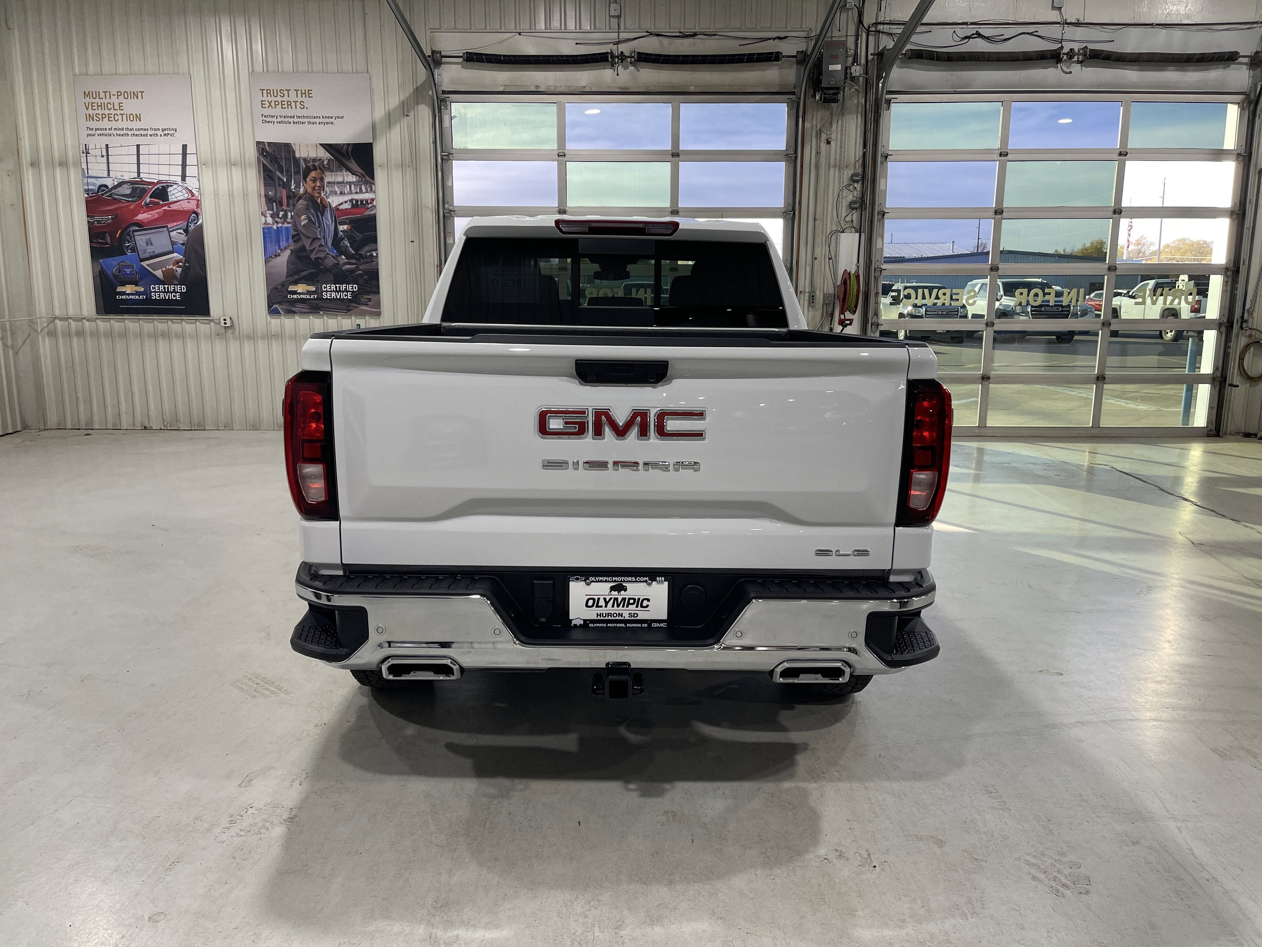2026 GMC Sierra 1500 SLE