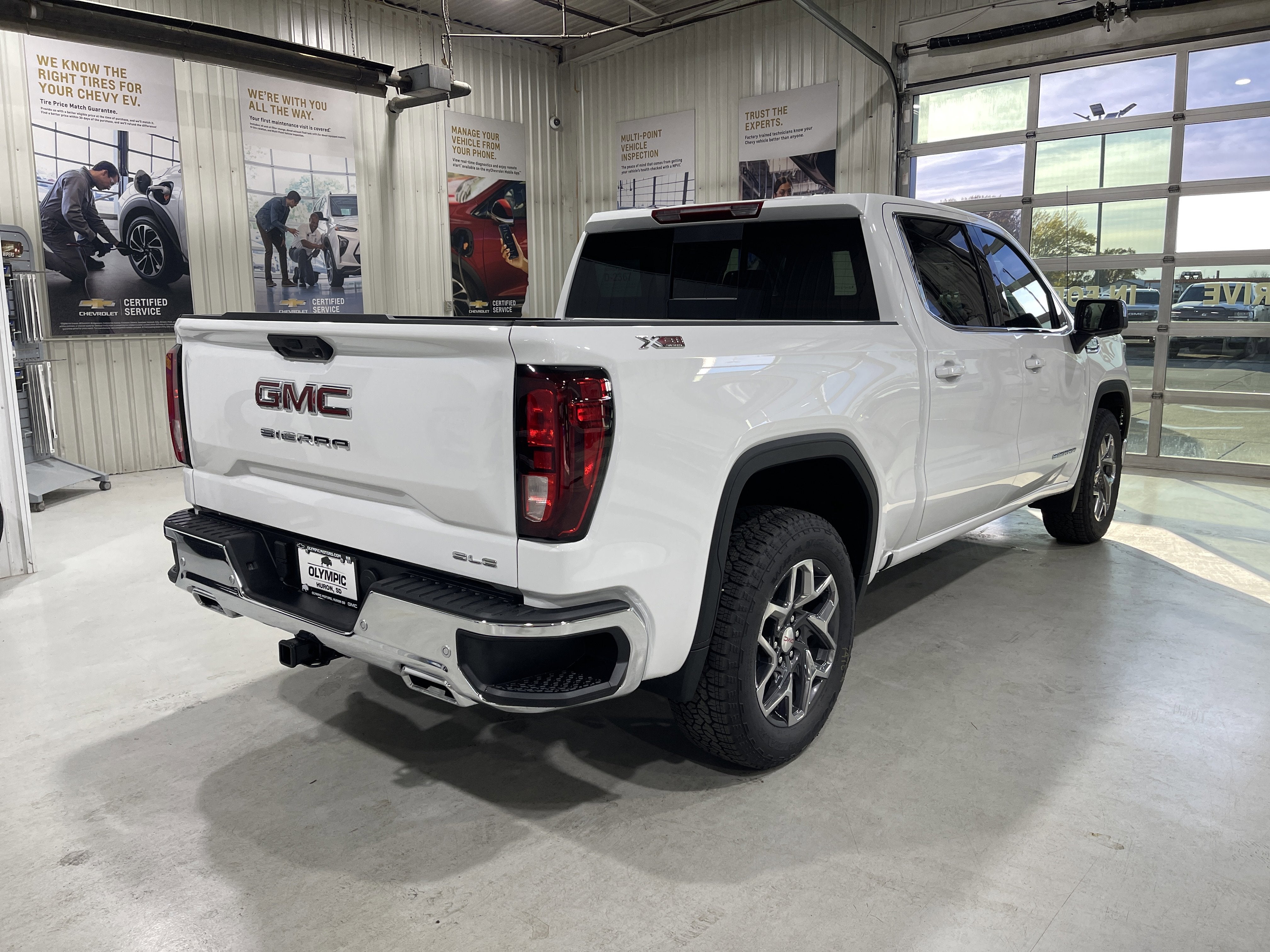 2026 GMC Sierra 1500 SLE