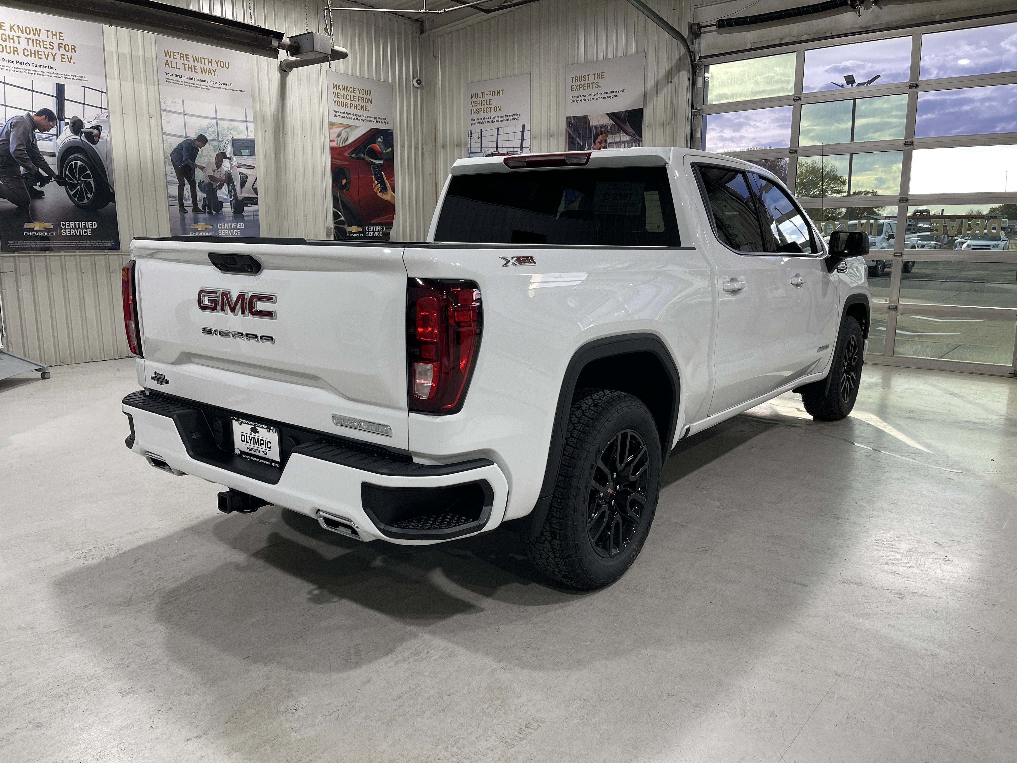 2026 GMC Sierra 1500 Elevation
