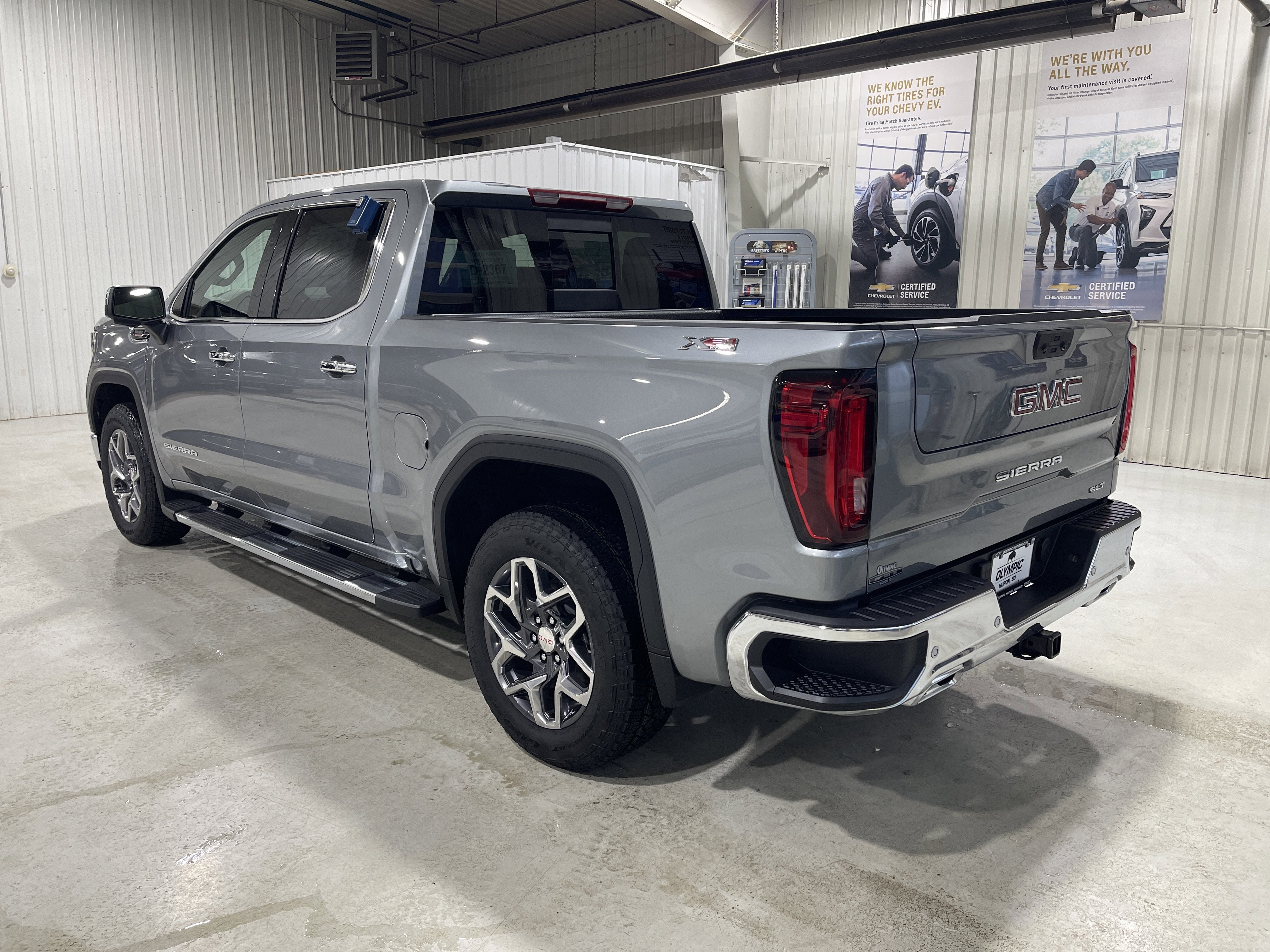 2026 GMC Sierra 1500 SLT