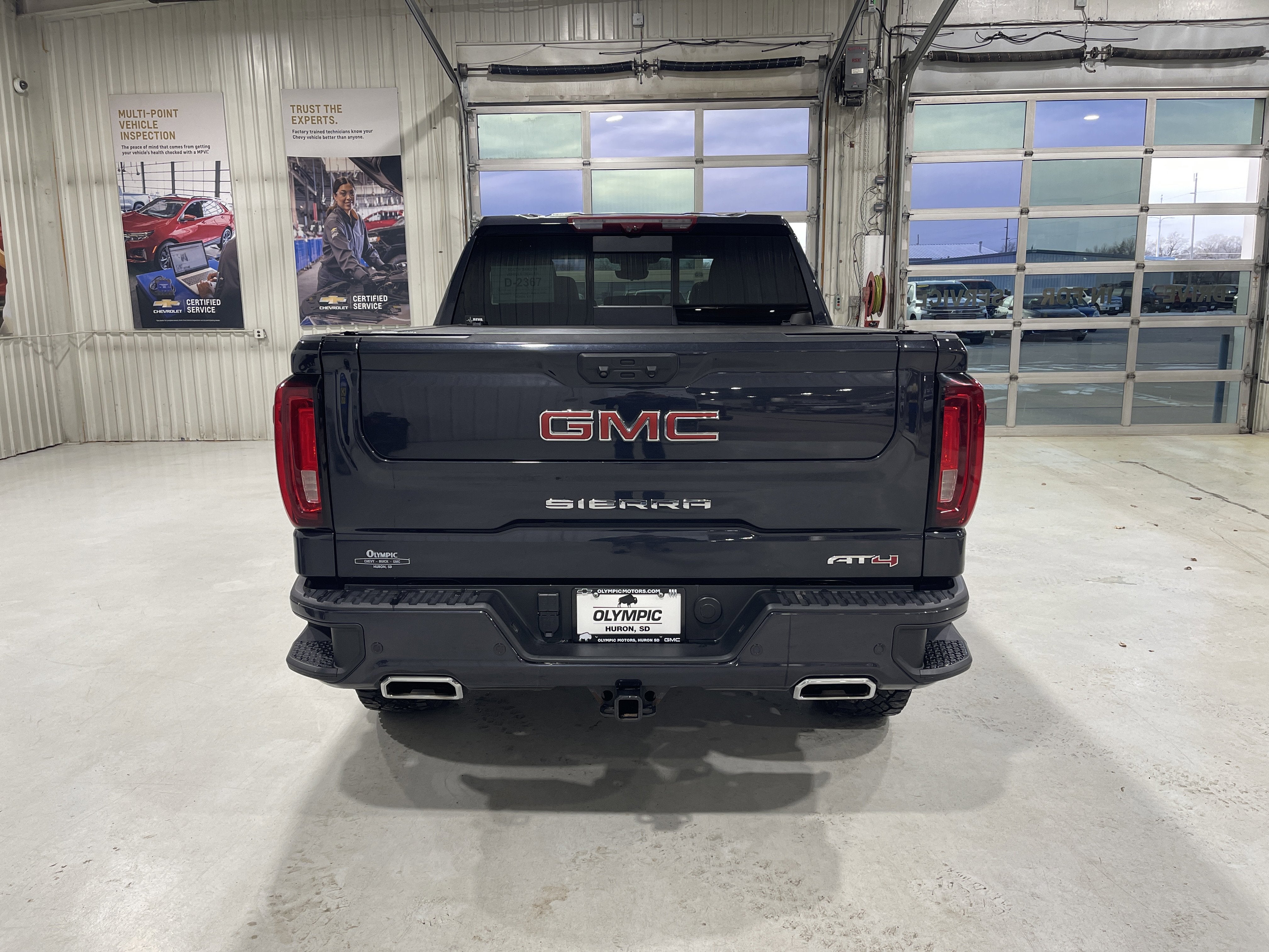 2023 GMC Sierra 1500 AT4