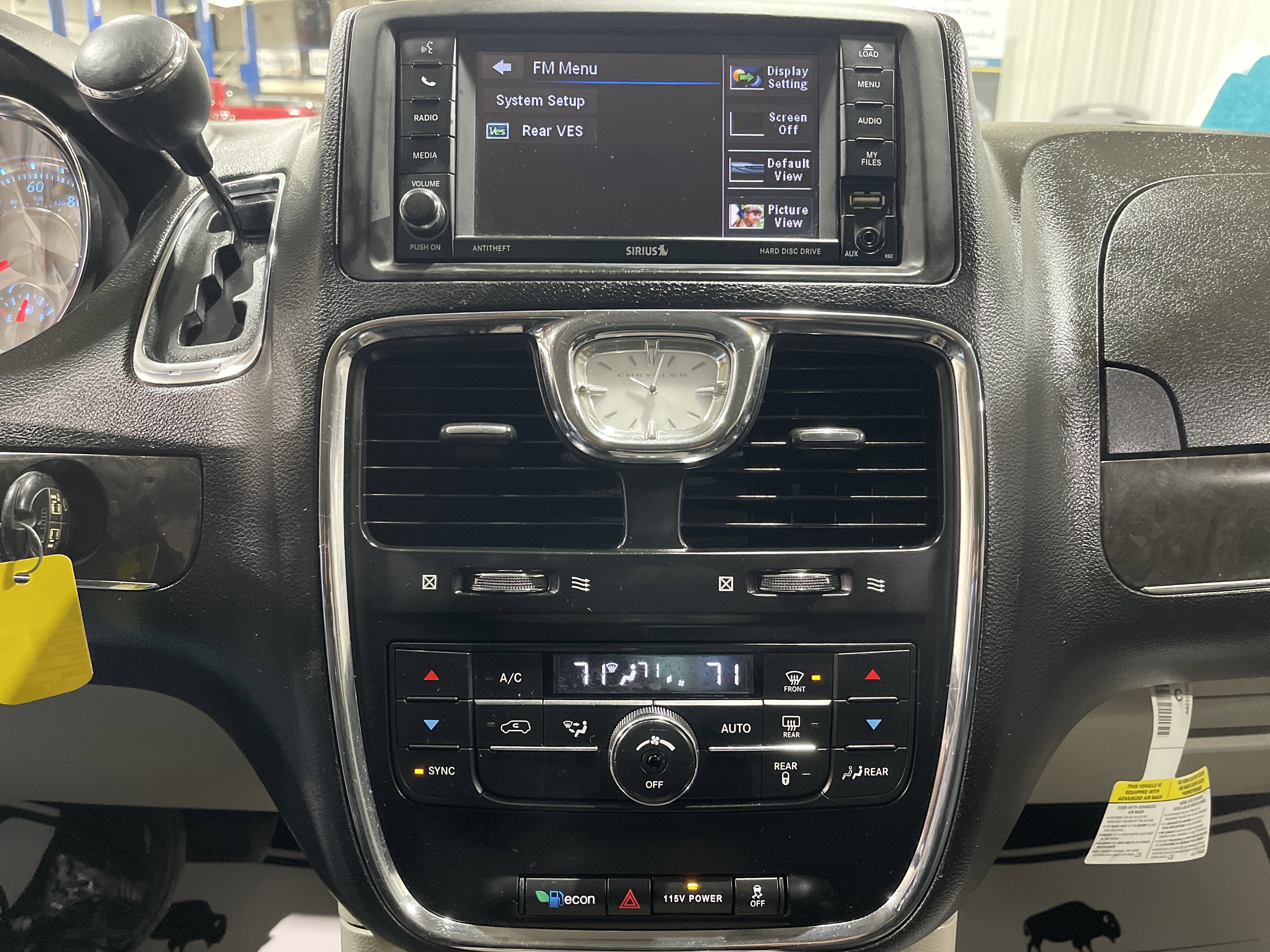 2014 Chrysler Town & Country Touring