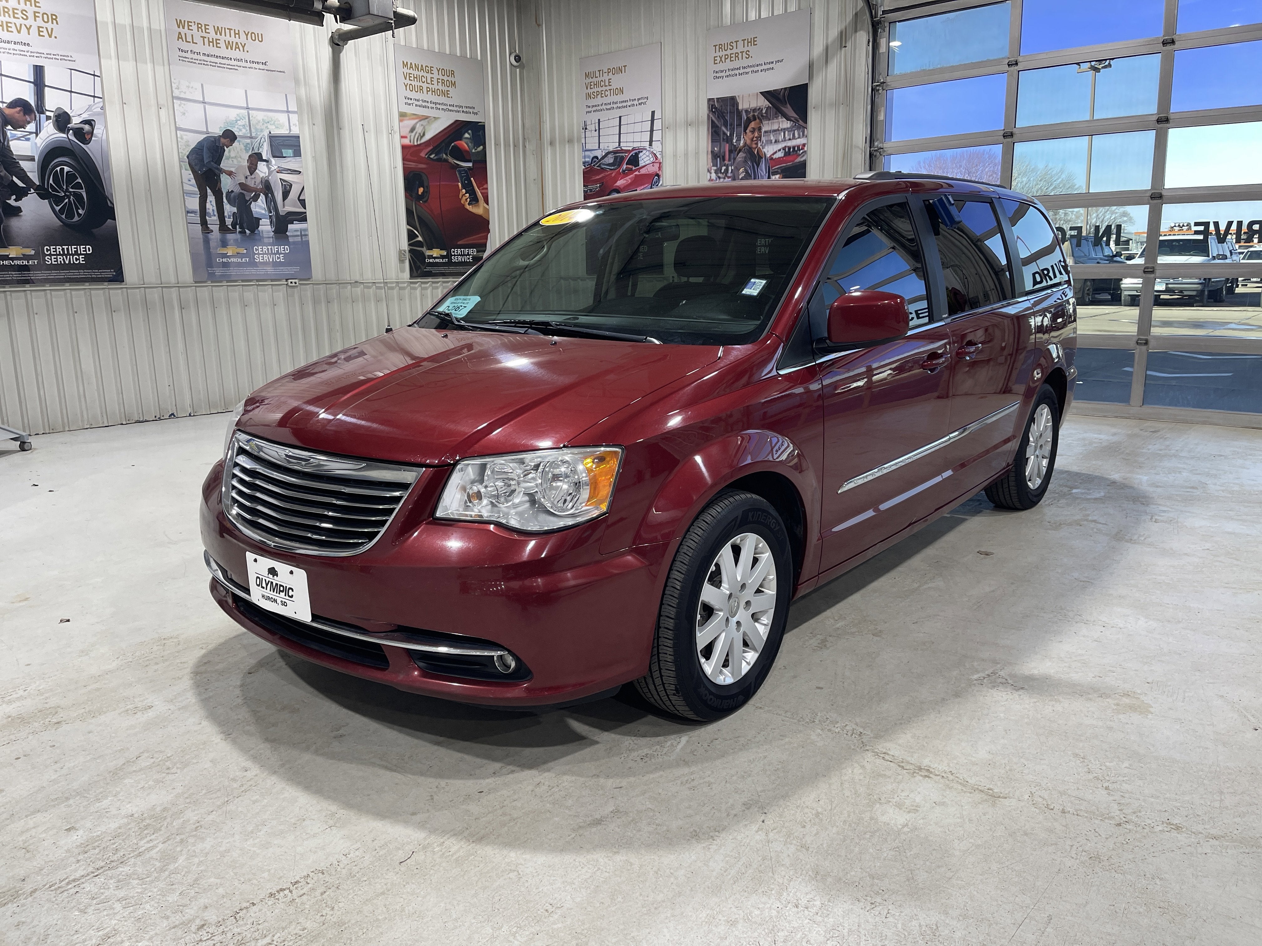2014 Chrysler Town & Country Touring
