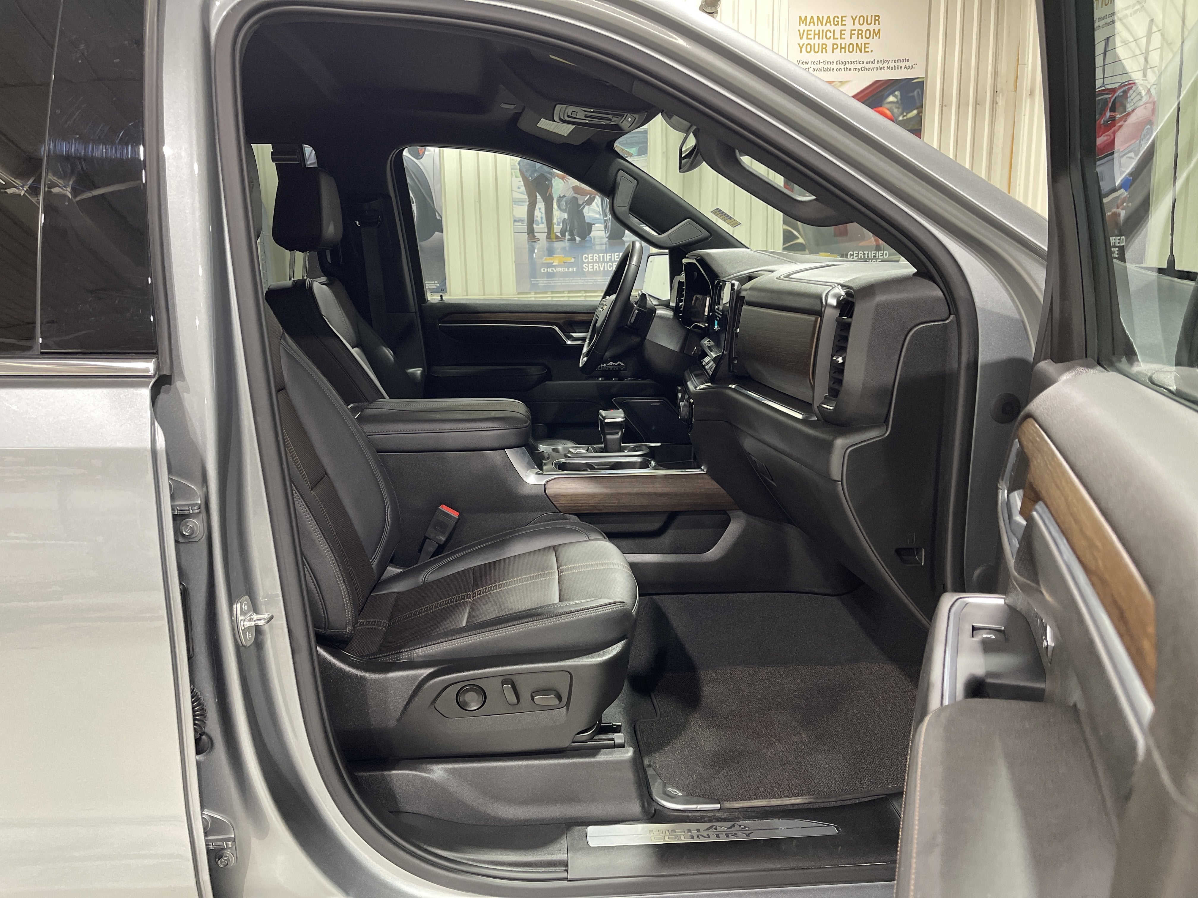 2023 Chevrolet Silverado 1500 High Country