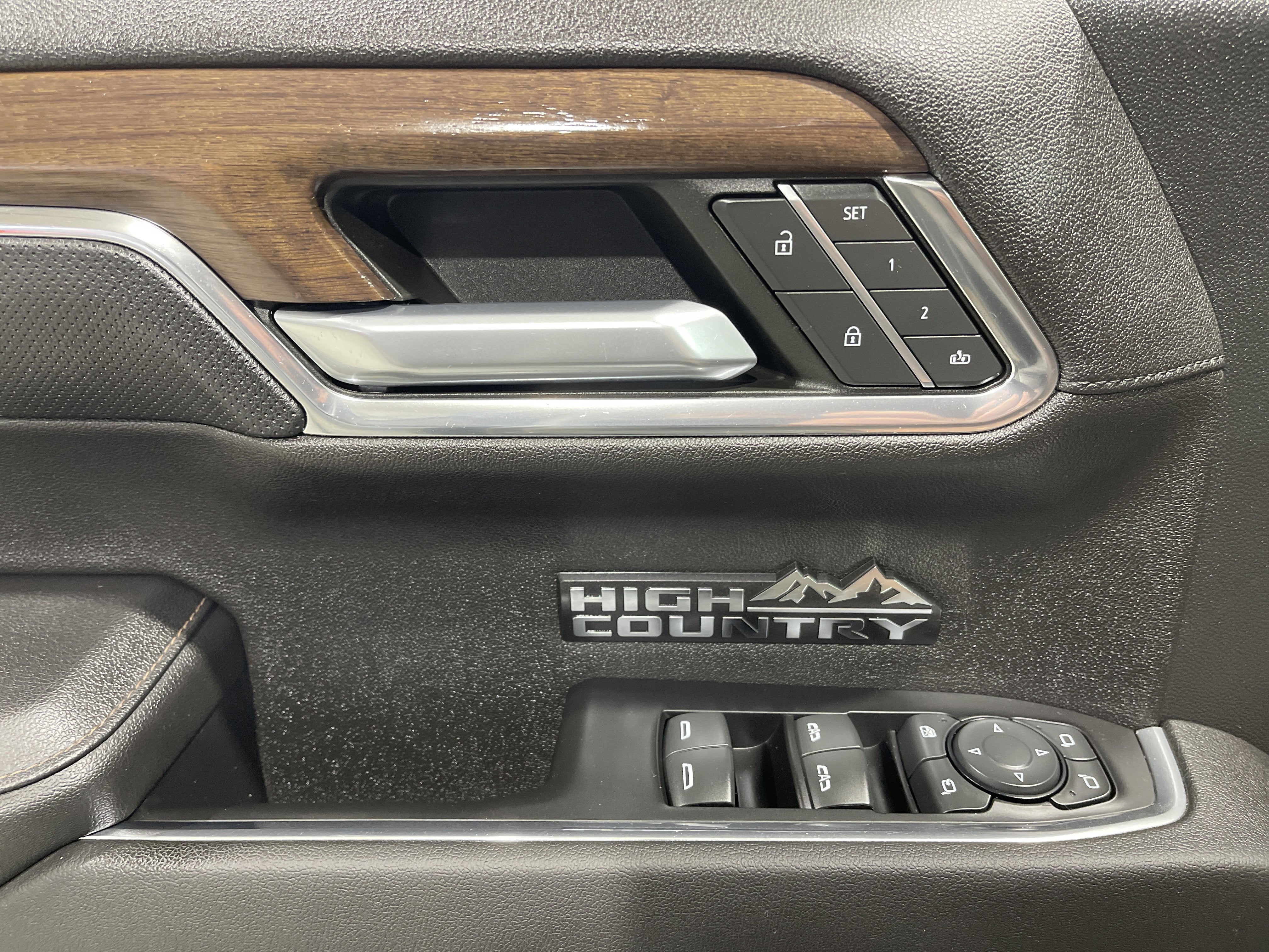 2023 Chevrolet Silverado 1500 High Country