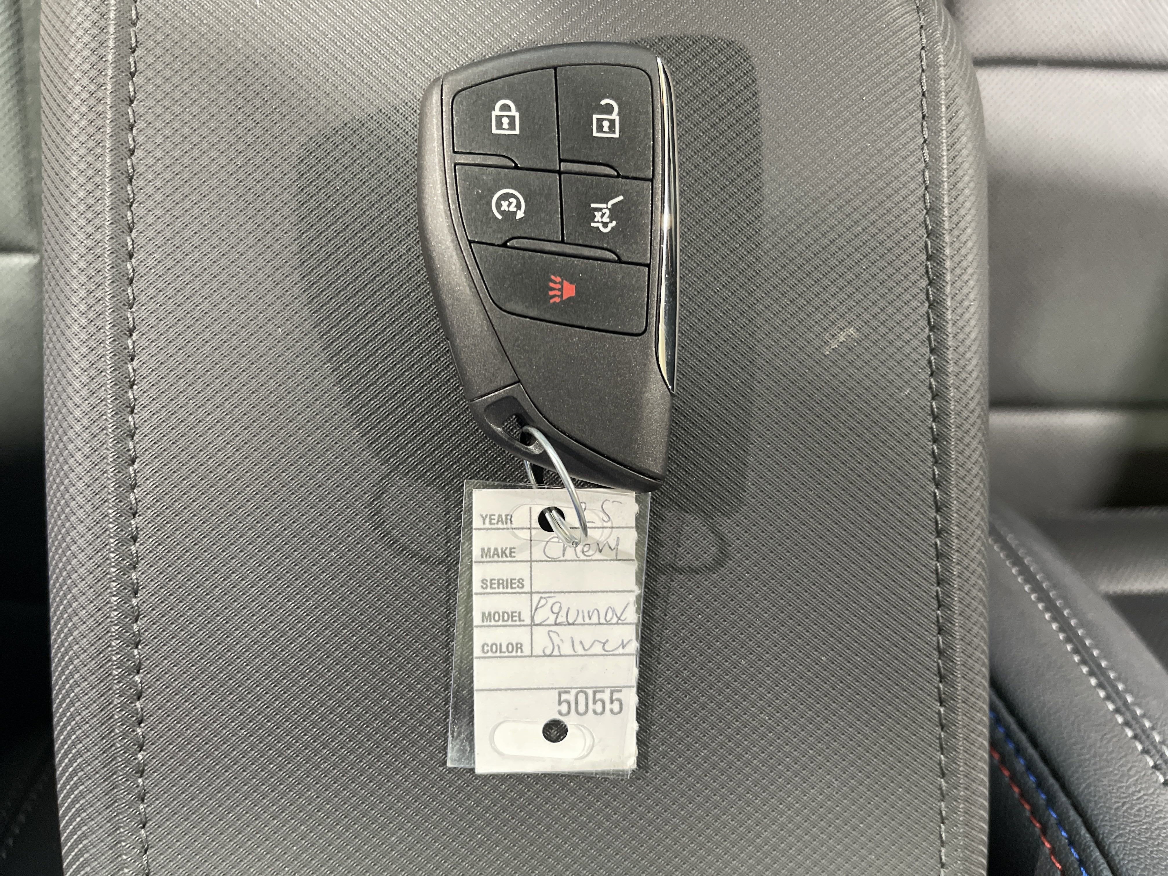 2025 Chevrolet Equinox EV RS