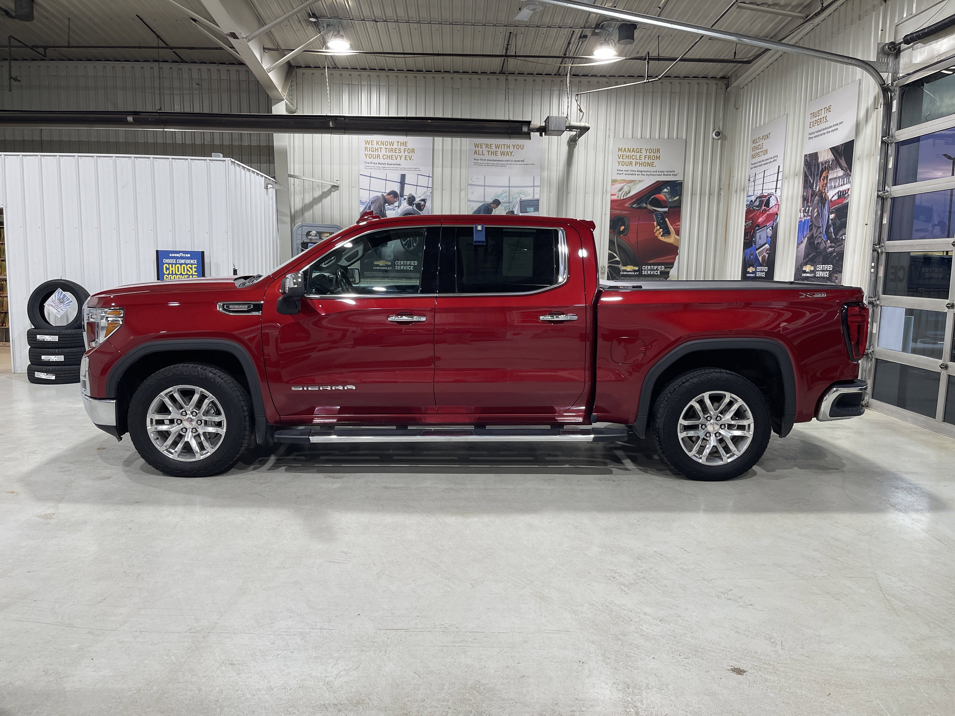 2021 GMC Sierra 1500 SLT
