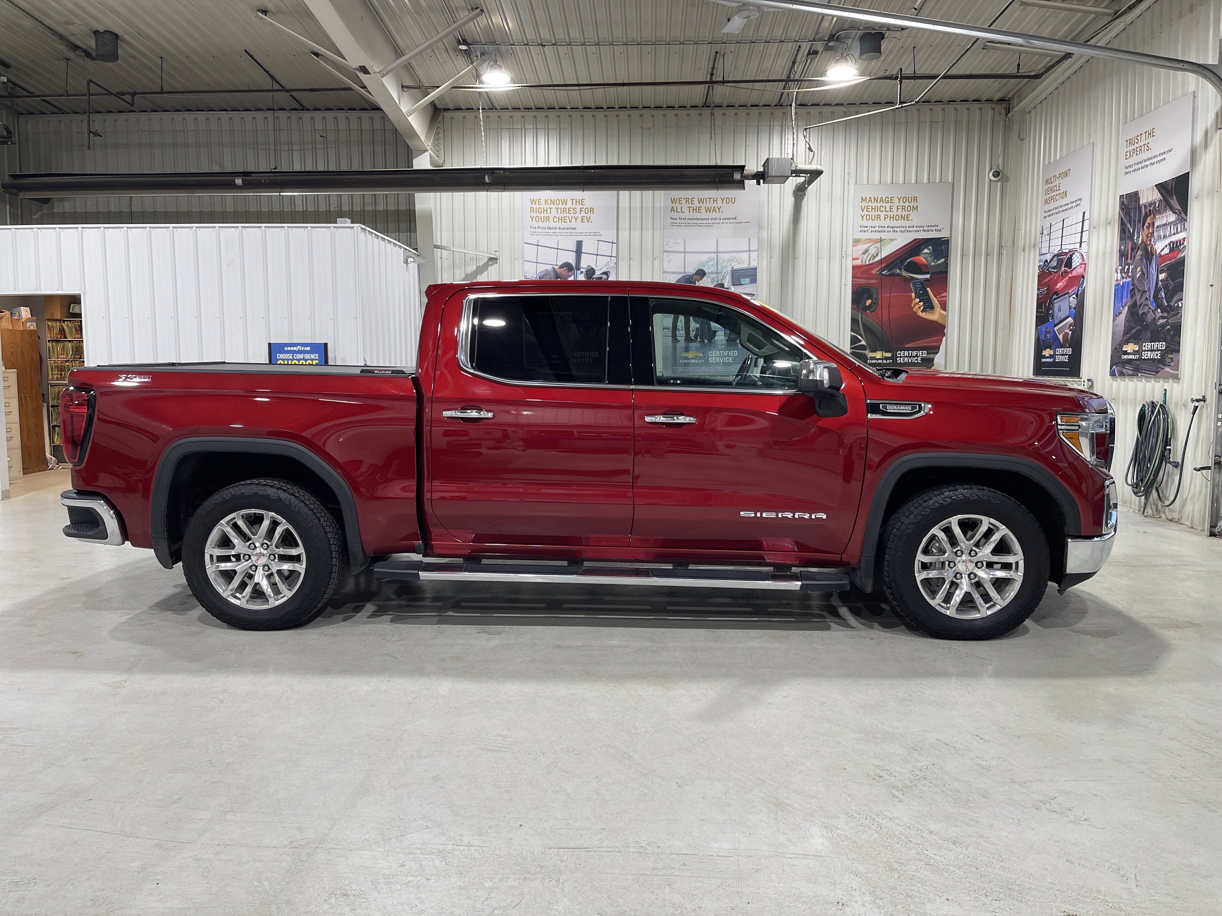 2021 GMC Sierra 1500 SLT