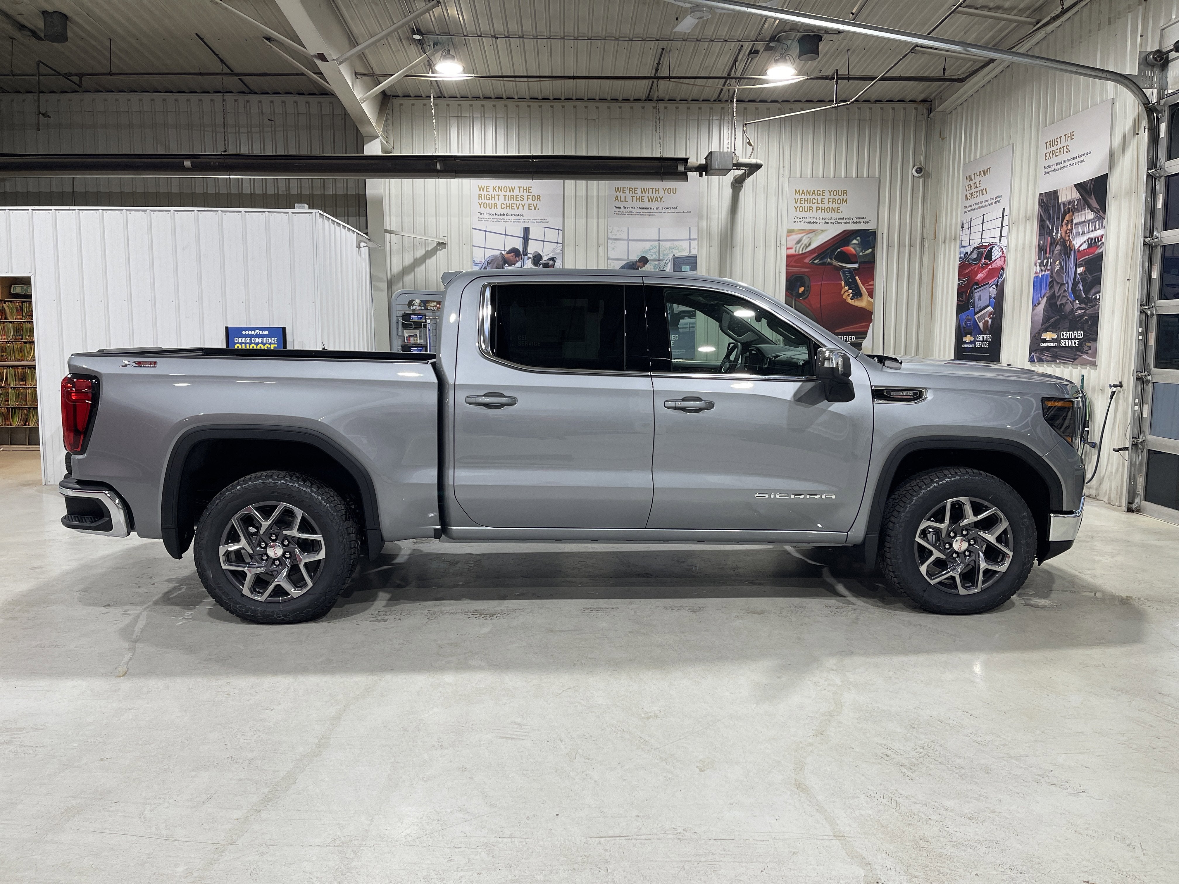 2026 GMC Sierra 1500 SLE