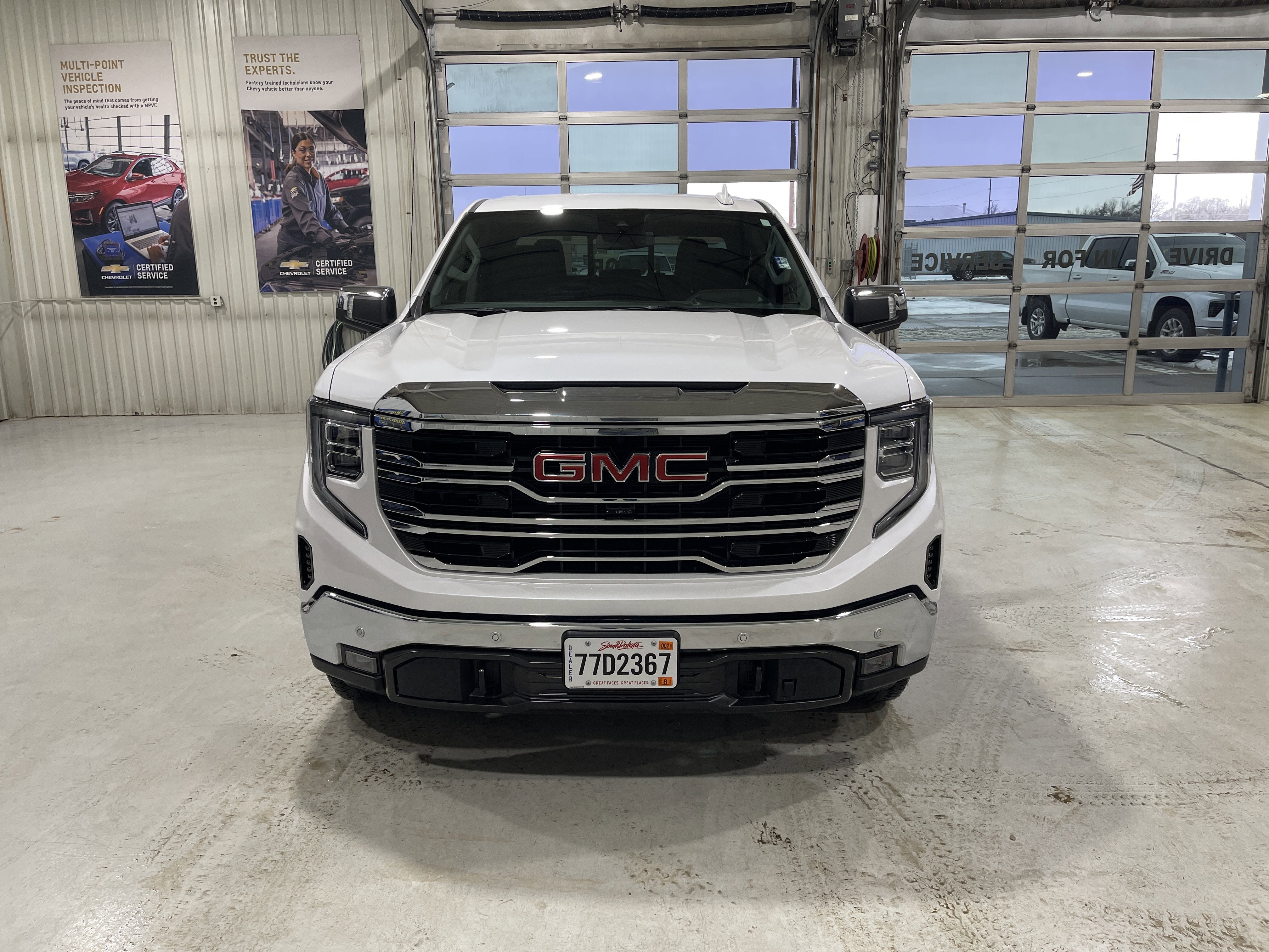 2025 GMC Sierra 1500 SLT