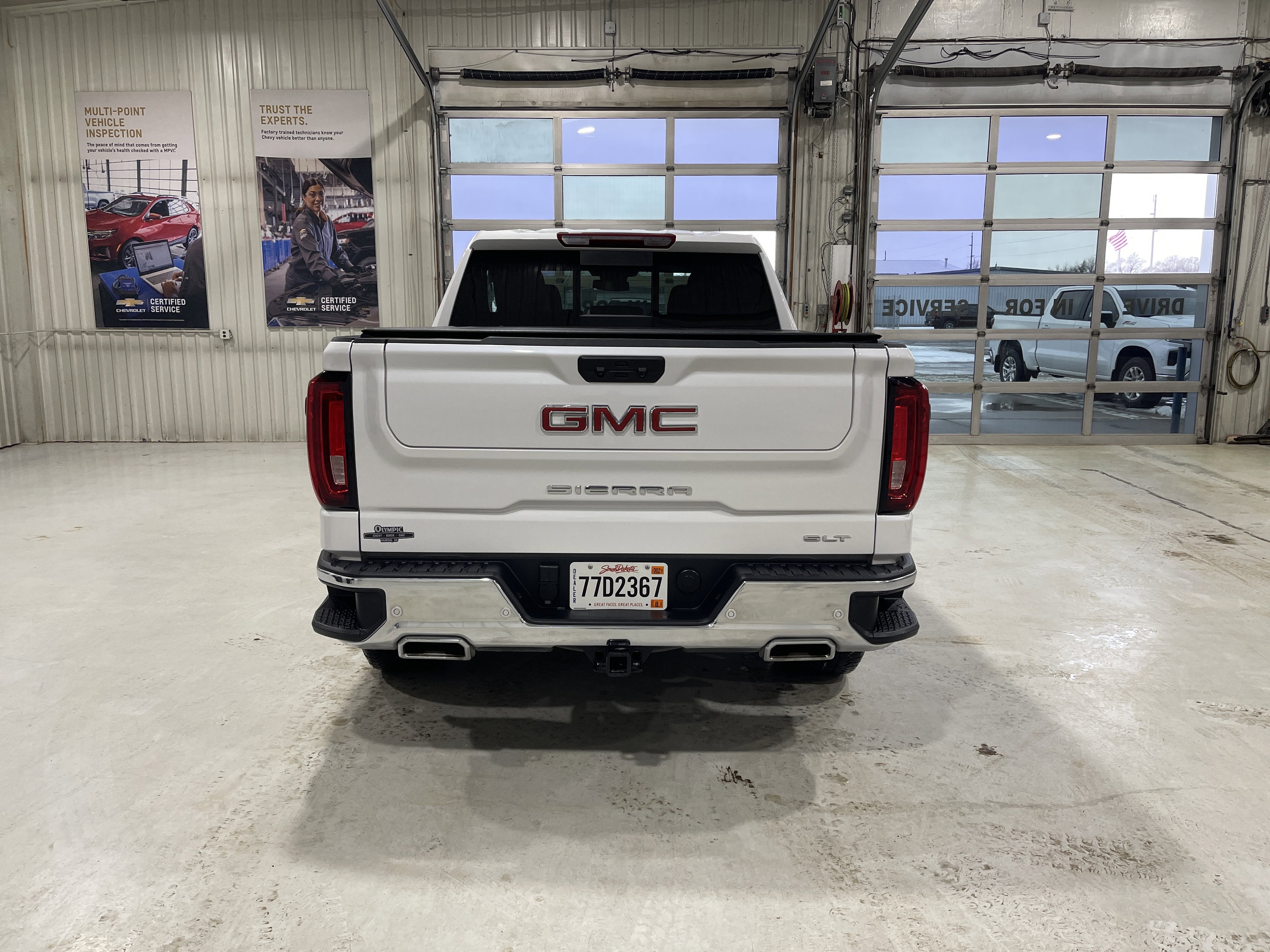 2025 GMC Sierra 1500 SLT