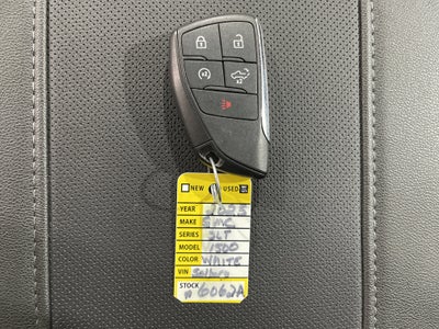 2025 GMC Sierra 1500 SLT