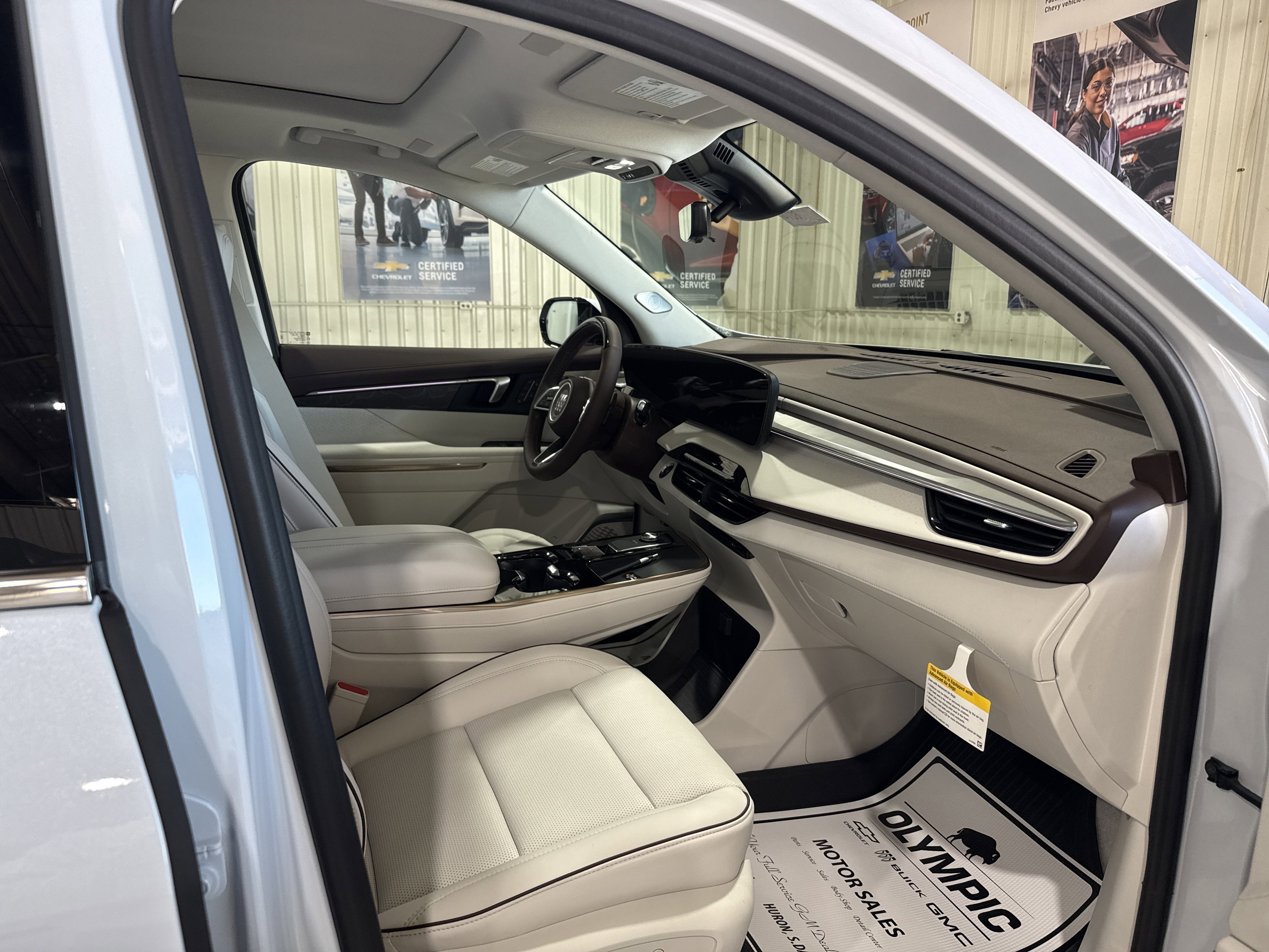 2026 Buick Enclave Avenir