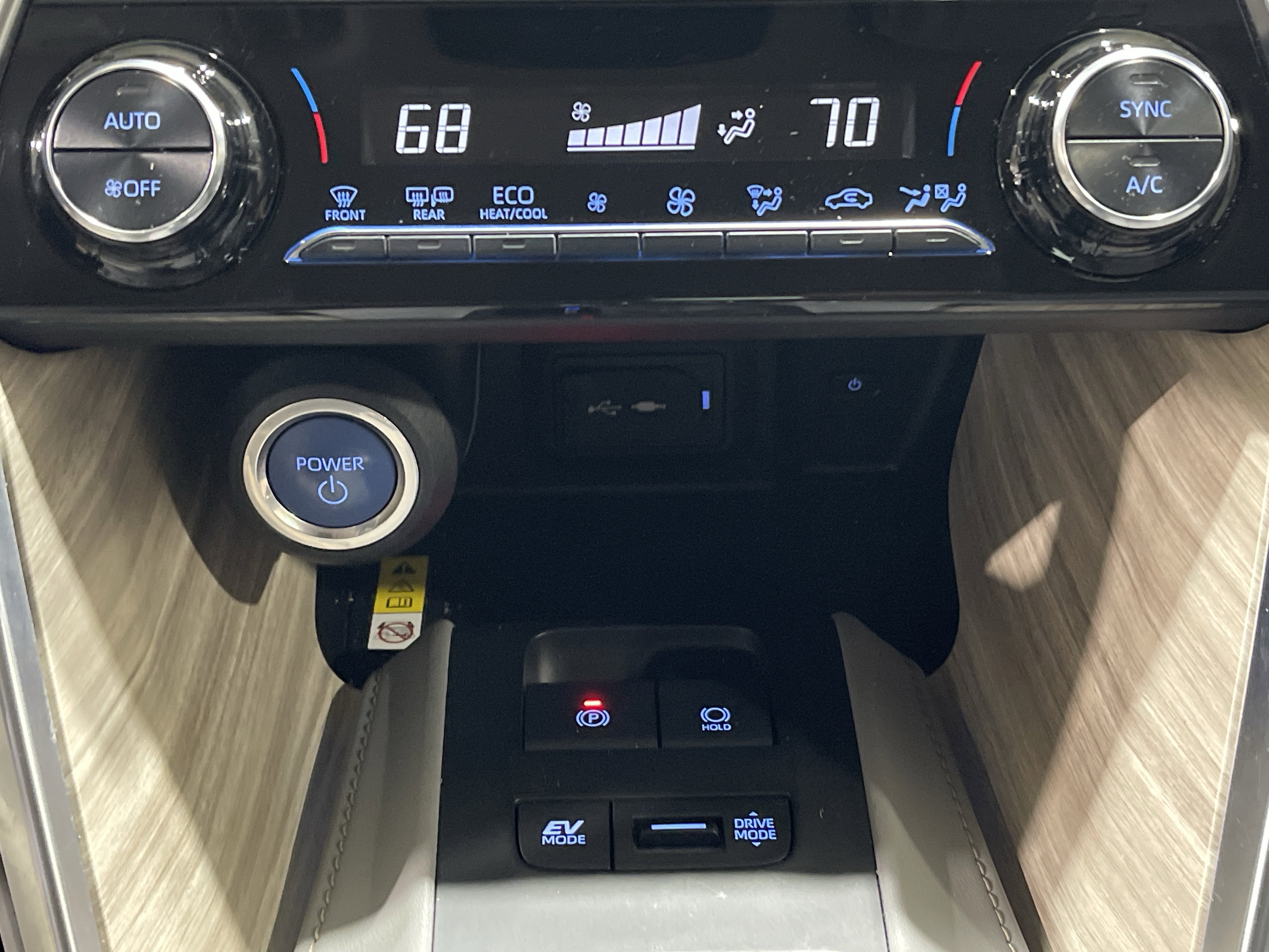 2022 Toyota Venza LE