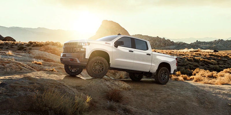 2021 Chevrolet Silverado-1500 climbing hill