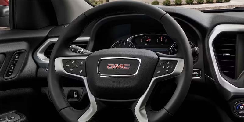 2023 GMC Acadia steering